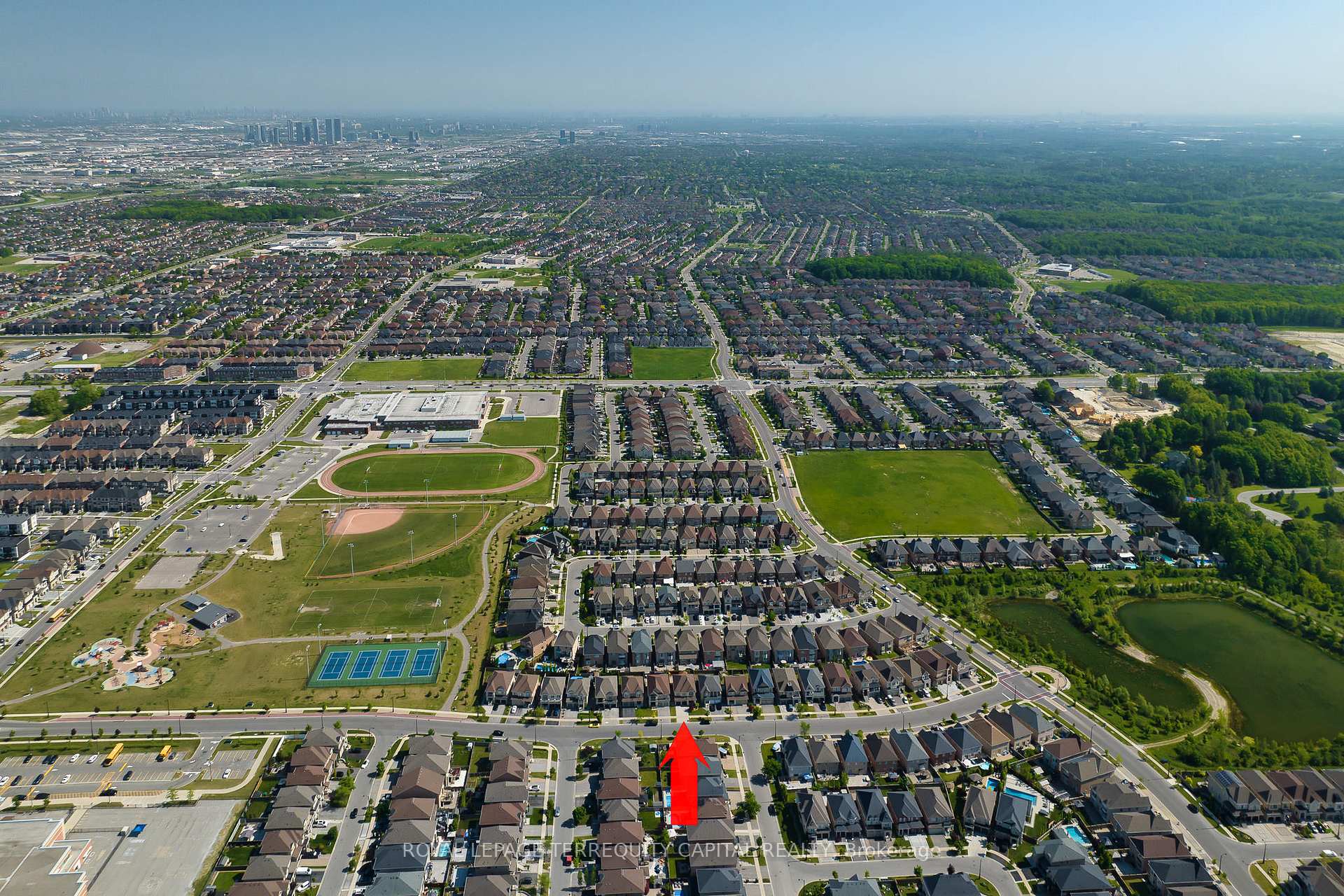 Photo 5 of 277 Chatfield Drive, Vaughan, Vellore Village — HOMEH