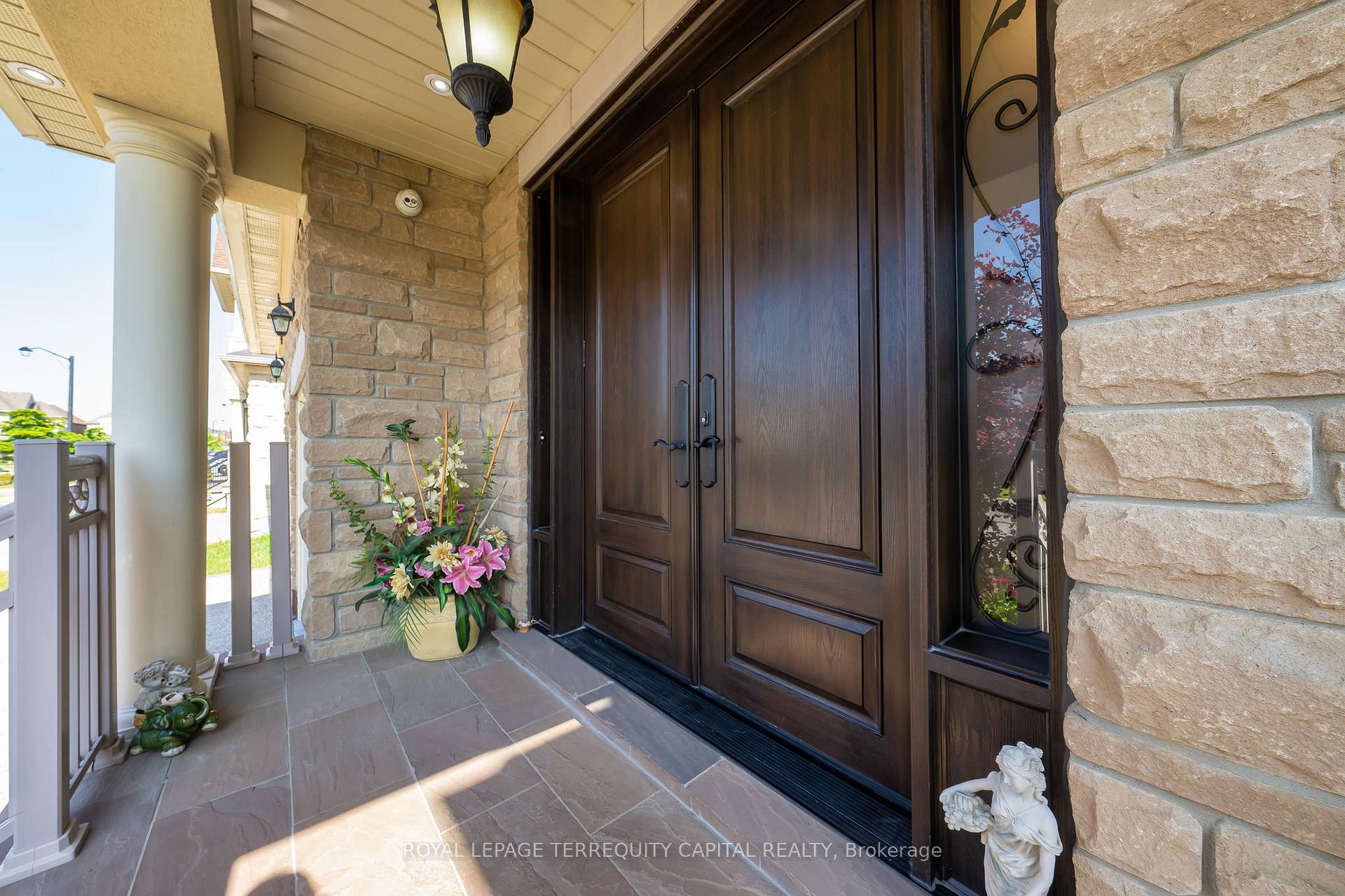 Photo 6 of 277 Chatfield Drive, Vaughan, Vellore Village — HOMEH