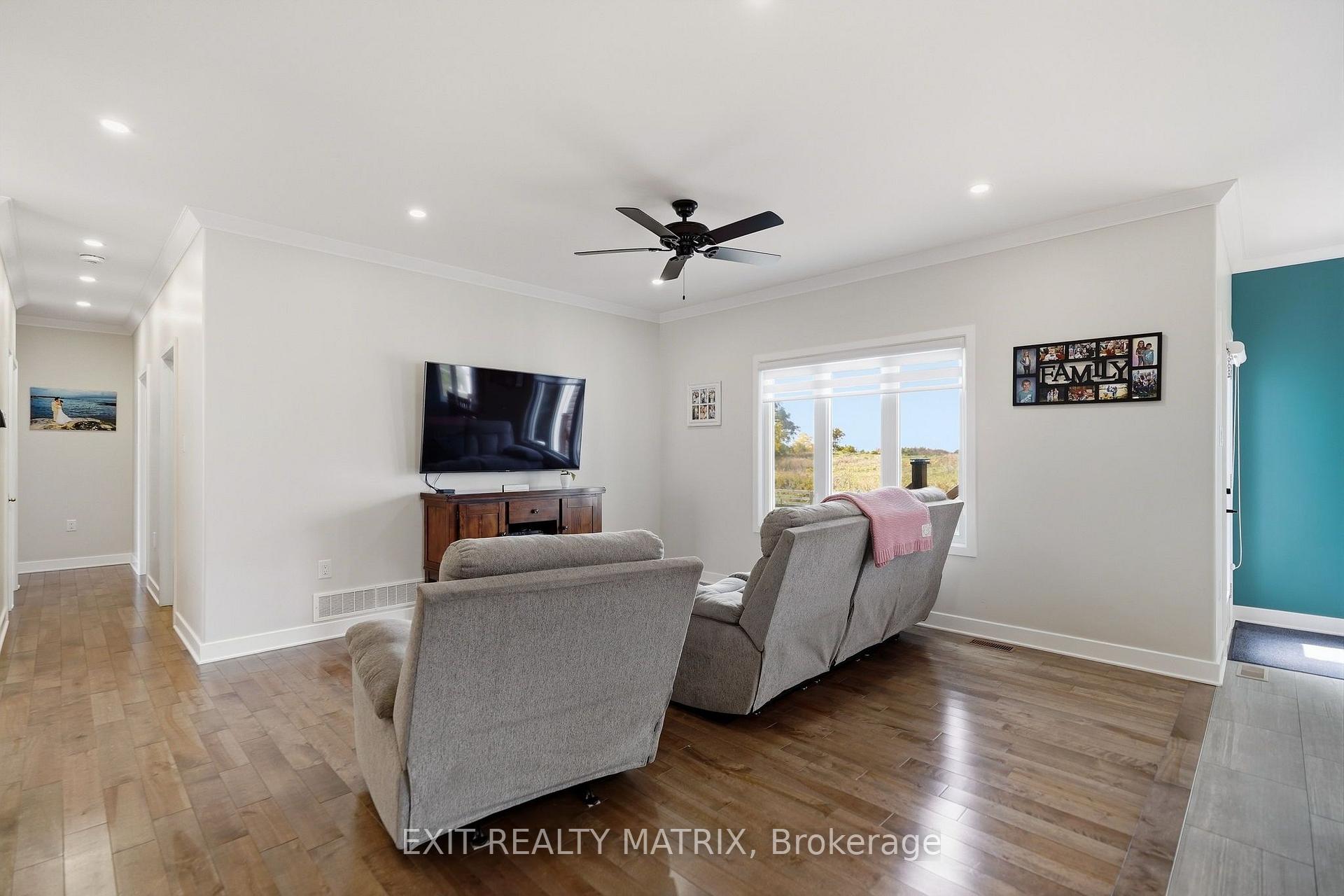 Photo 7 of 122 Pendleton Street, Champlain, Vankleek Hill — HOMEH