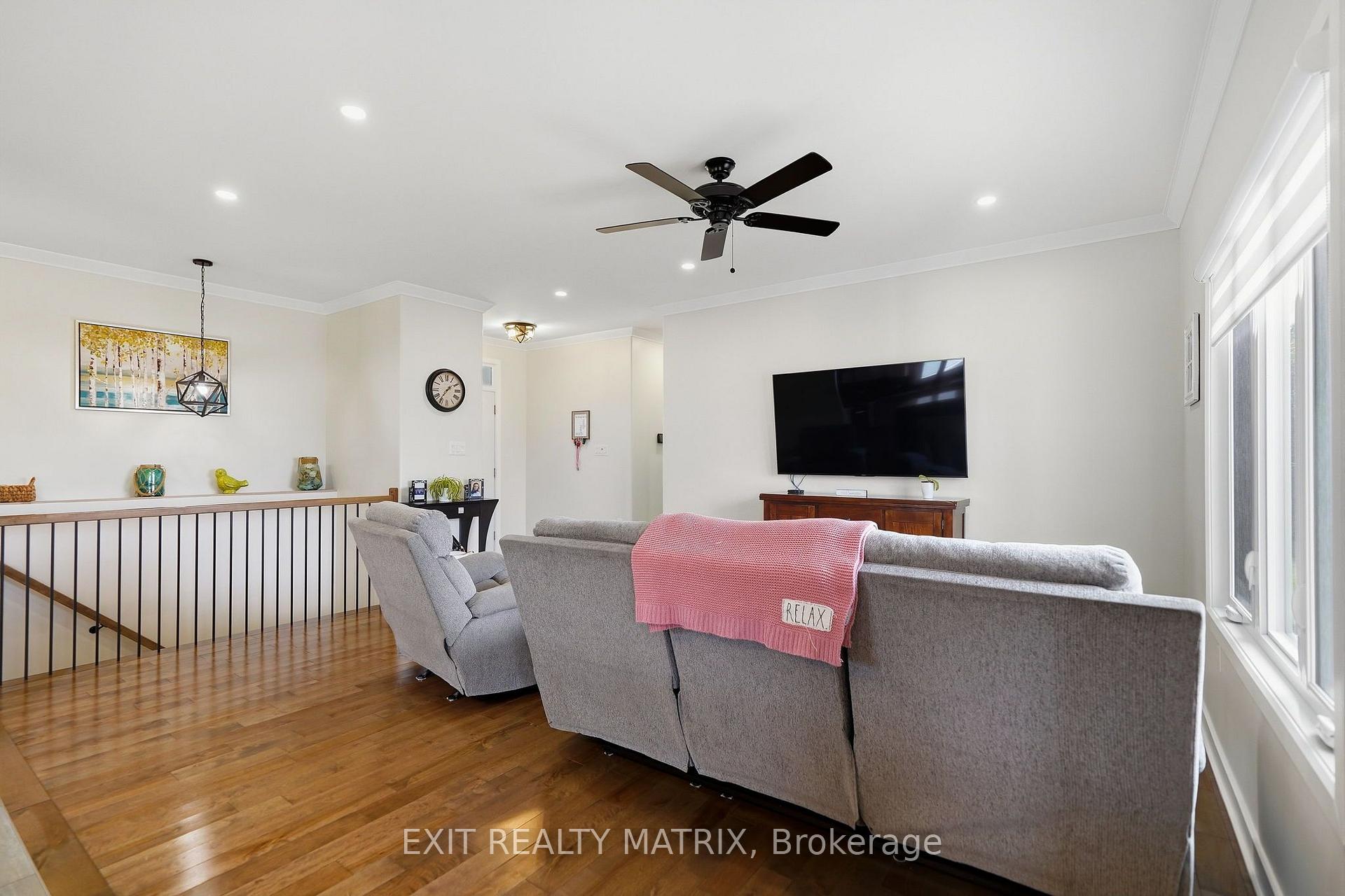 Photo 8 of 122 Pendleton Street, Champlain, Vankleek Hill — HOMEH