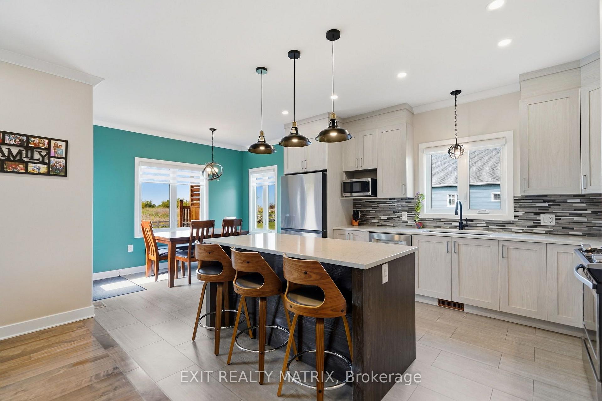 Photo 10 of 122 Pendleton Street, Champlain, Vankleek Hill — HOMEH