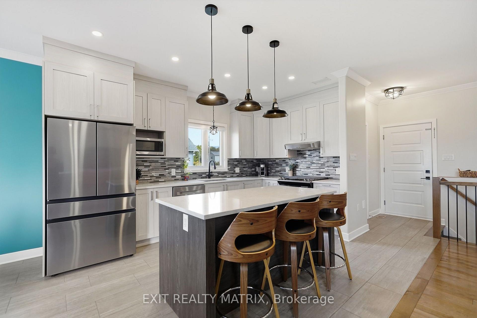 Photo 11 of 122 Pendleton Street, Champlain, Vankleek Hill — HOMEH