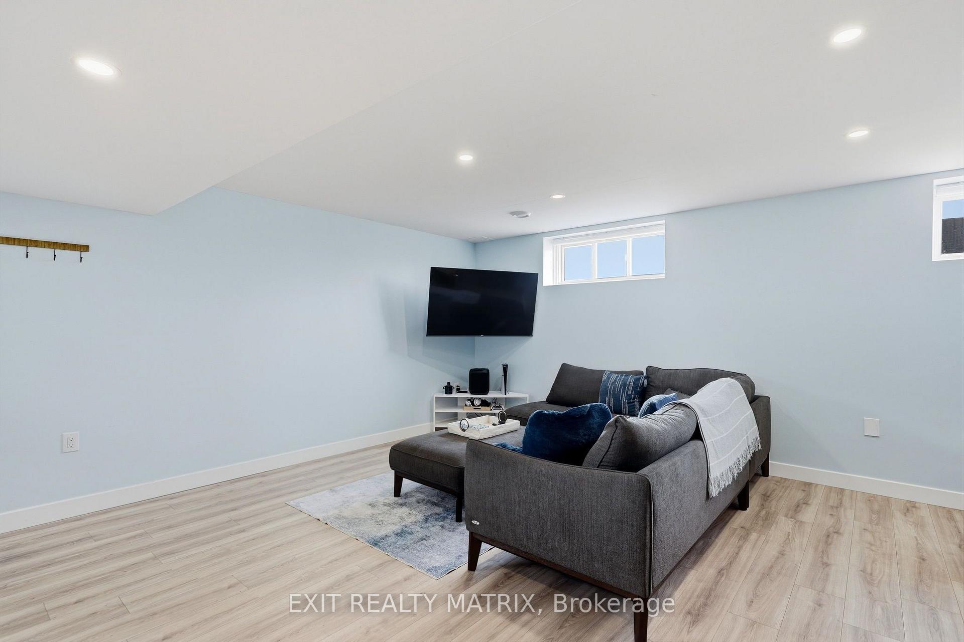 Photo 22 of 122 Pendleton Street, Champlain, Vankleek Hill — HOMEH