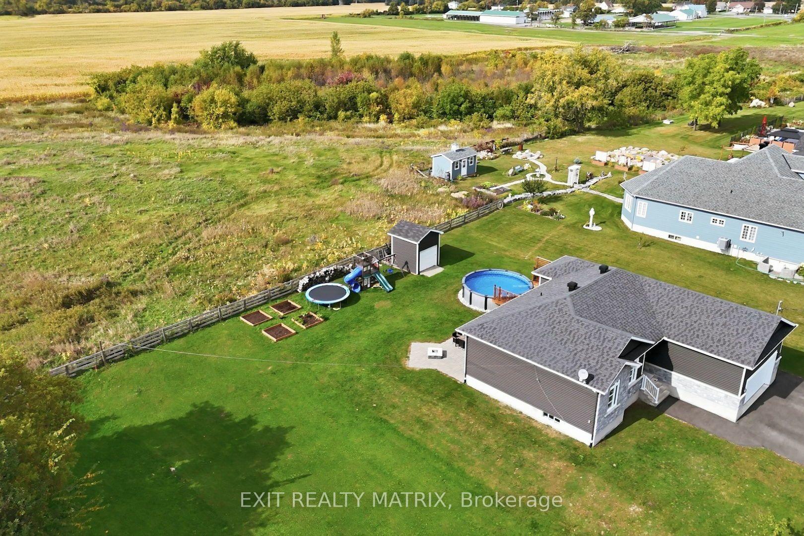 Photo 40 of 122 Pendleton Street, Champlain, Vankleek Hill — HOMEH