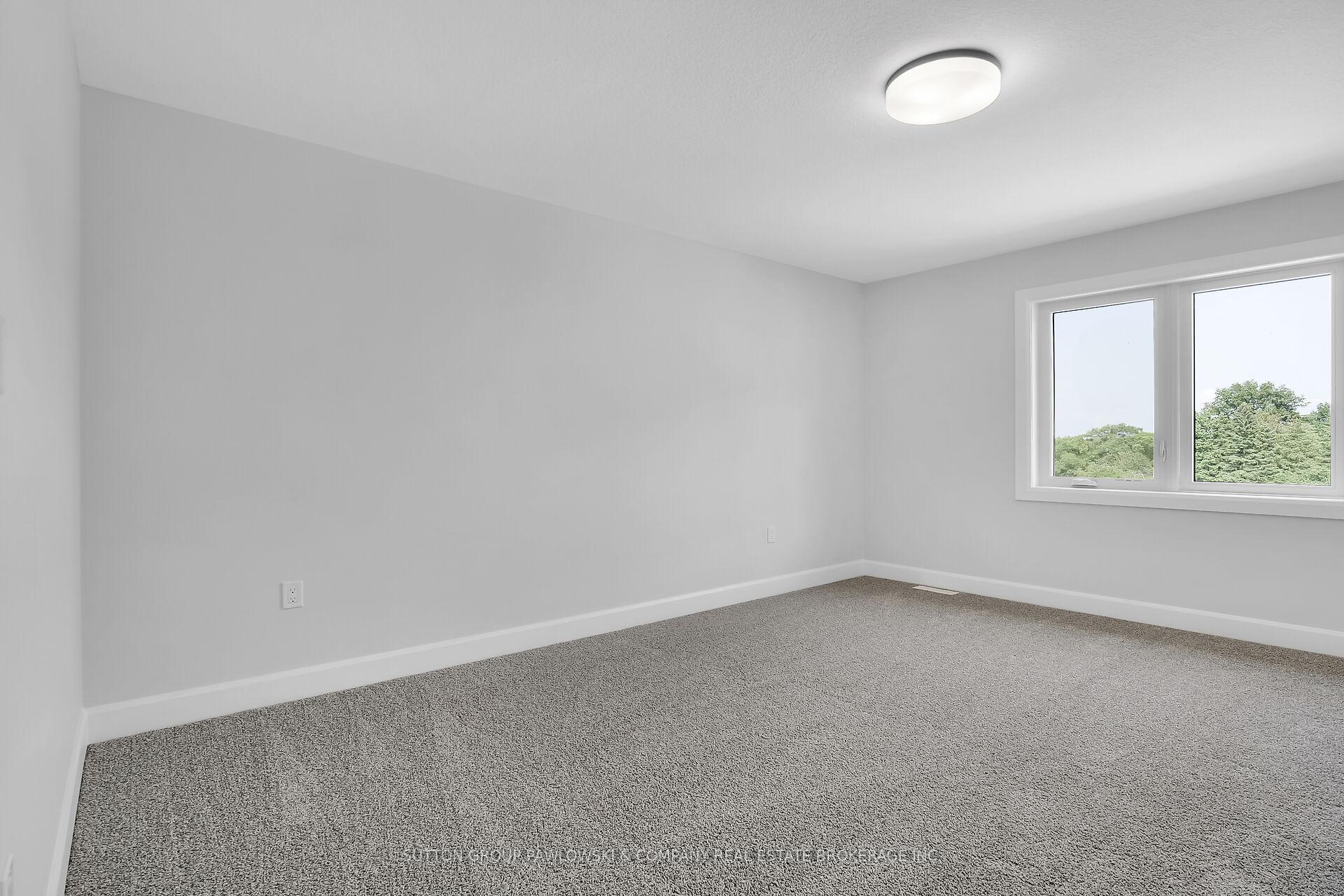 Photo 18 of Unit 5, 414 Old Wonderland Road, London, South N — HOMEH