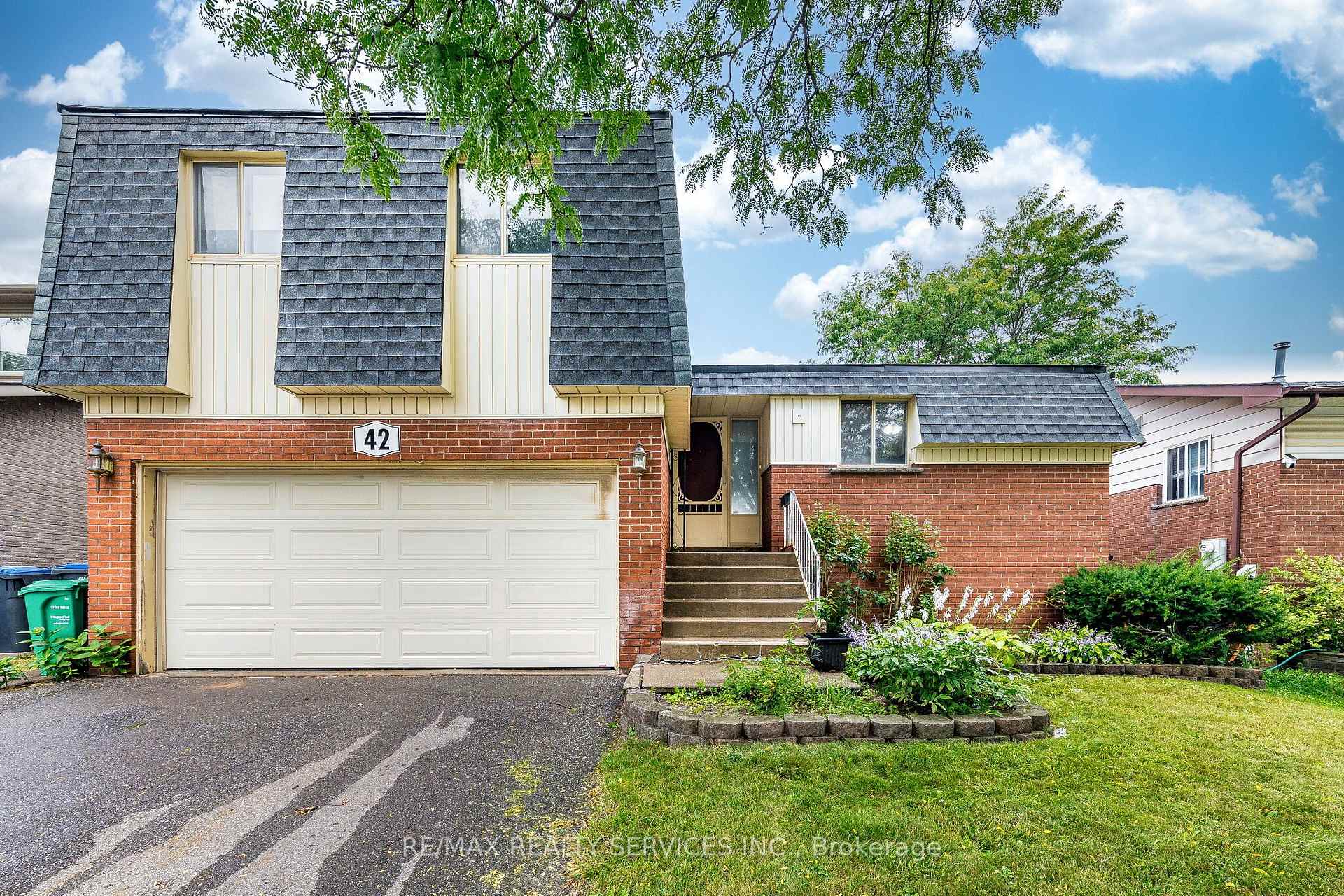 Photo of 42 Linkdale Road