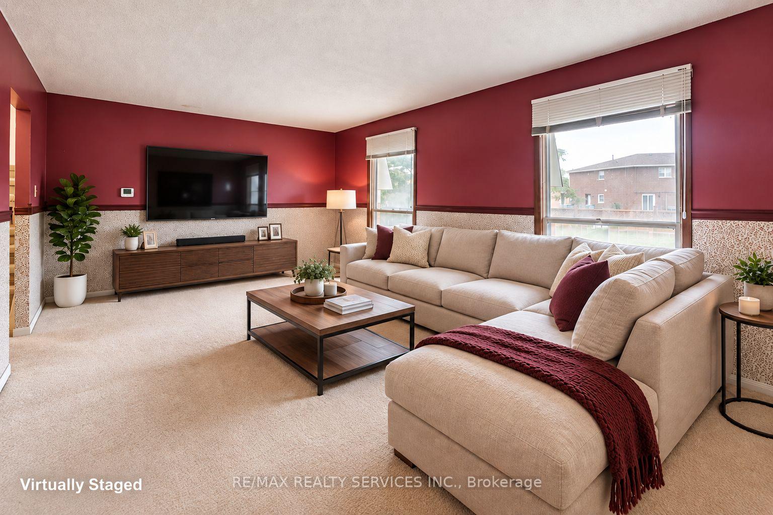 Photo 3 of 42 Linkdale Road, Brampton, Brampton North — HOMEH