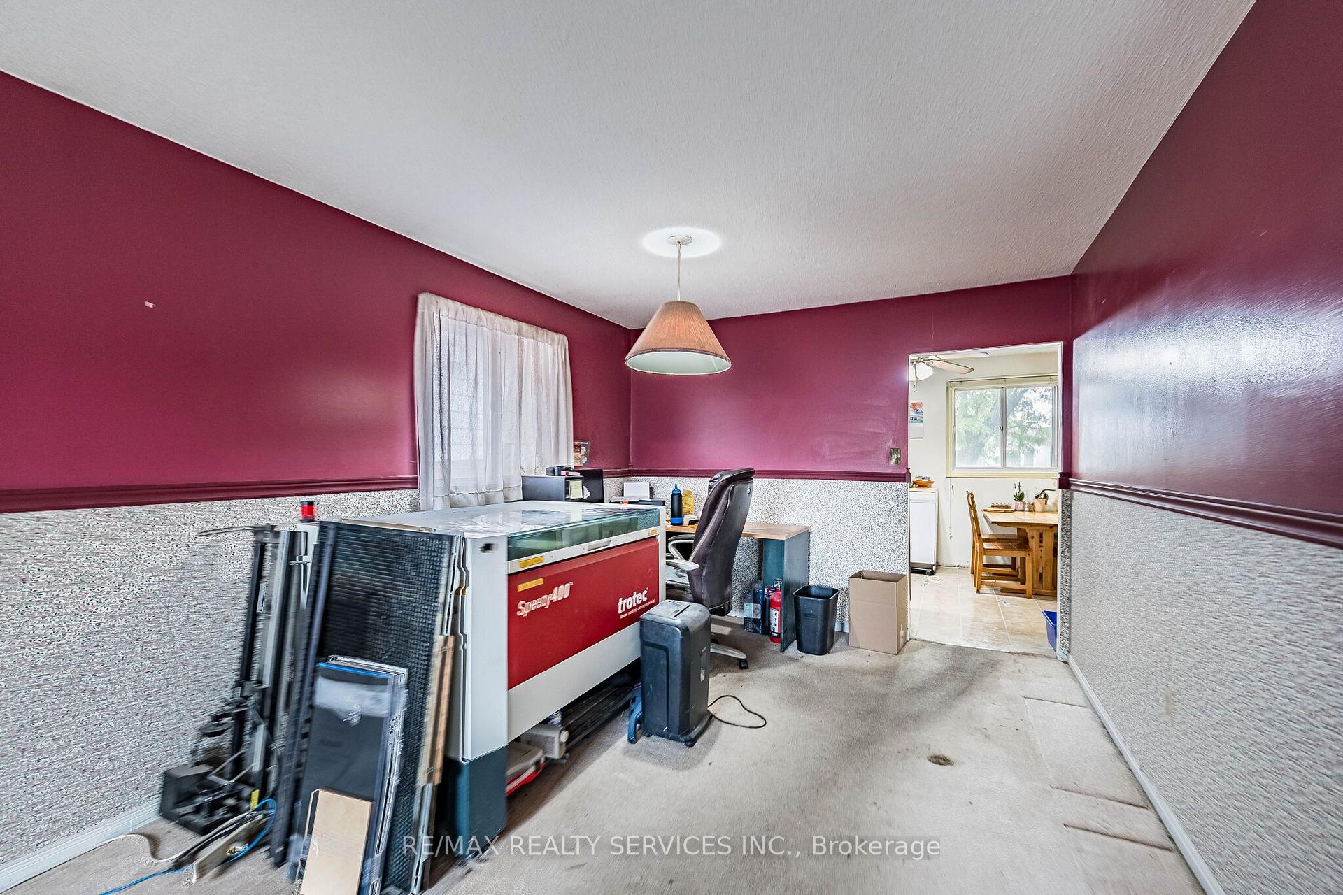 Photo 6 of 42 Linkdale Road, Brampton, Brampton North — HOMEH