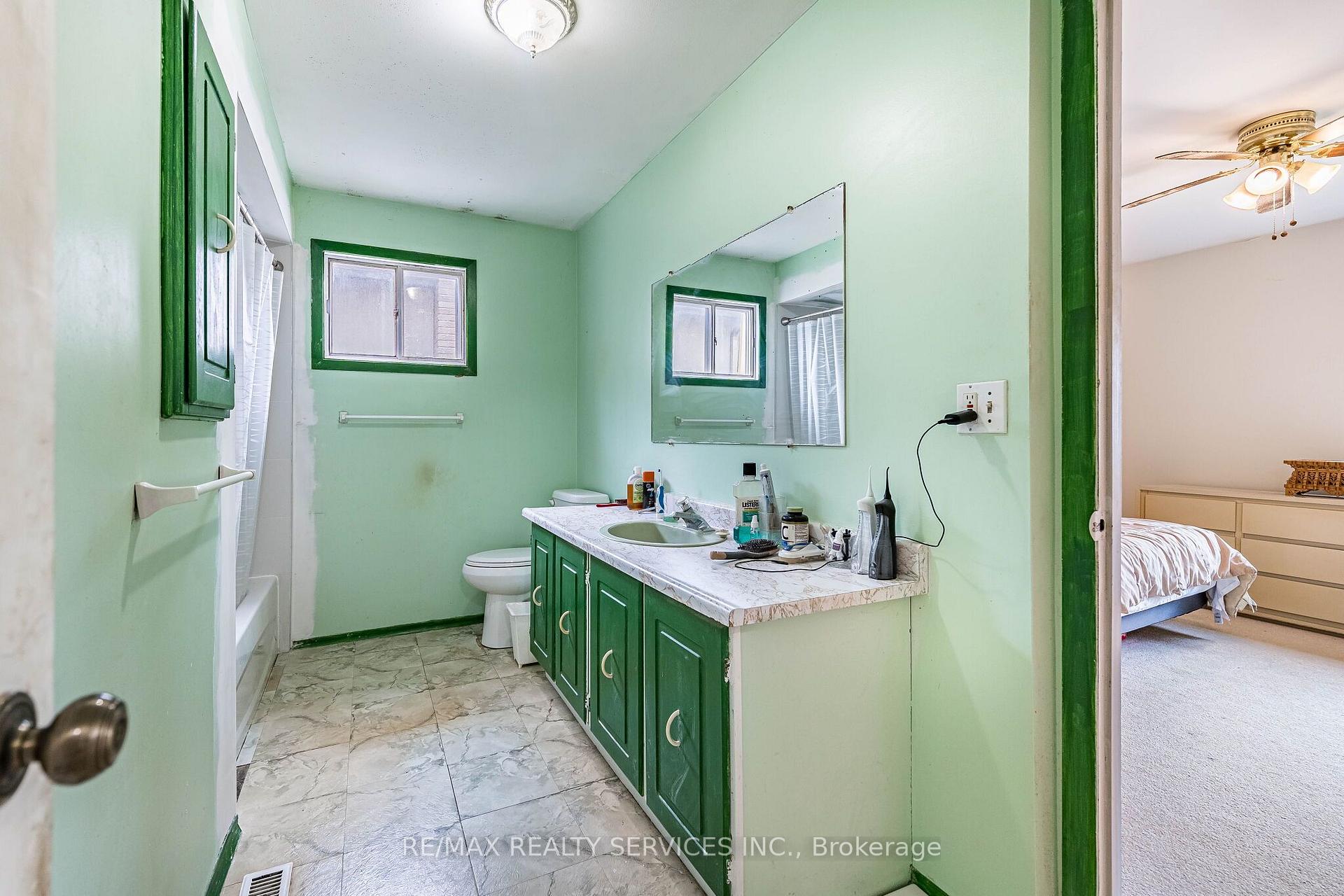 Photo 28 of 42 Linkdale Road, Brampton, Brampton North — HOMEH