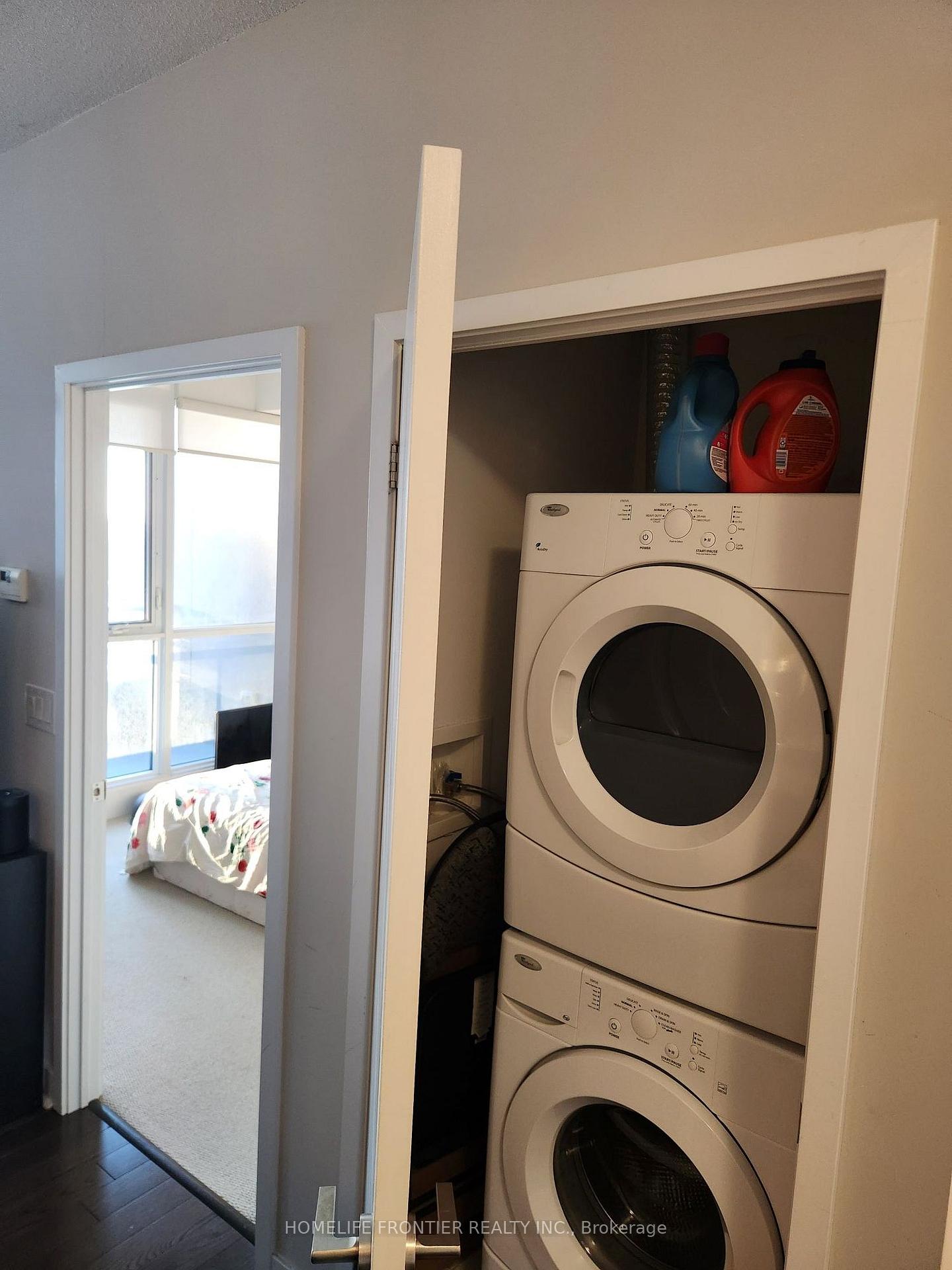 Photo 11 of Unit 3211, 295 Adelaide Street W, Toronto, Waterfront Communities — HOMEH