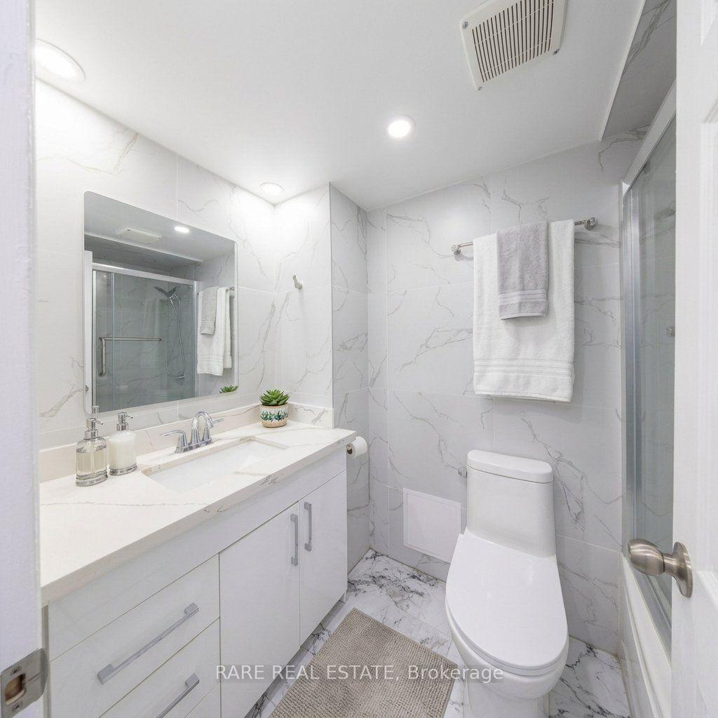 Photo 10 of Unit 914, 60 Pavane Linkway, Toronto, Flemingdon Park — HOMEH