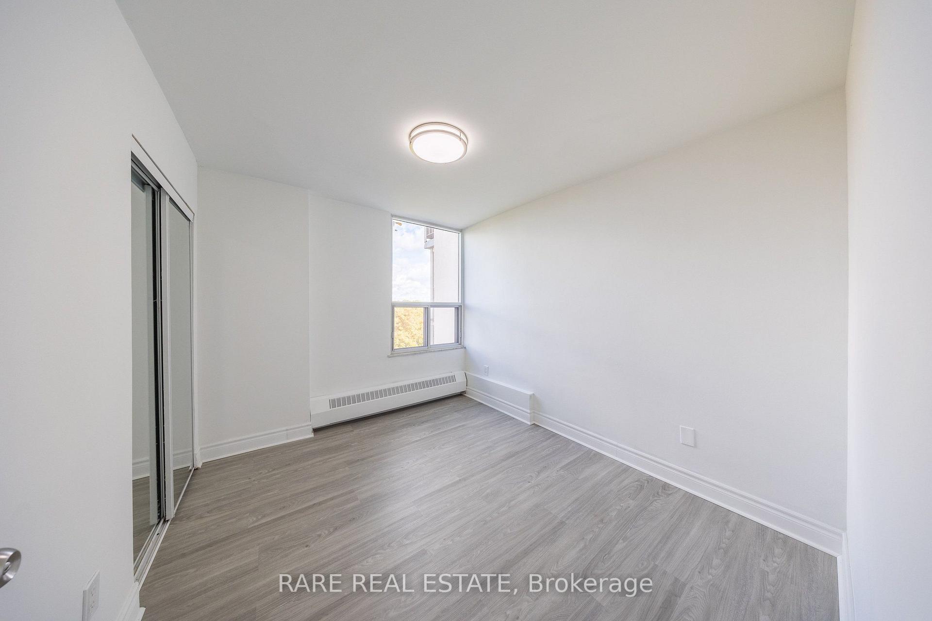 Photo 13 of Unit 914, 60 Pavane Linkway, Toronto, Flemingdon Park — HOMEH