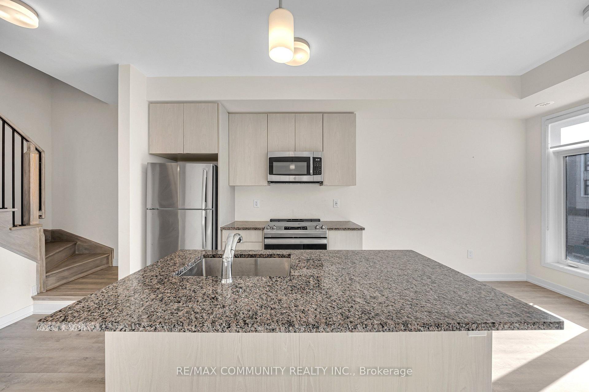 Photo 10 of Unit 419, 2550 Castlegate Crossing, Pickering, Duffin Heights — HOMEH