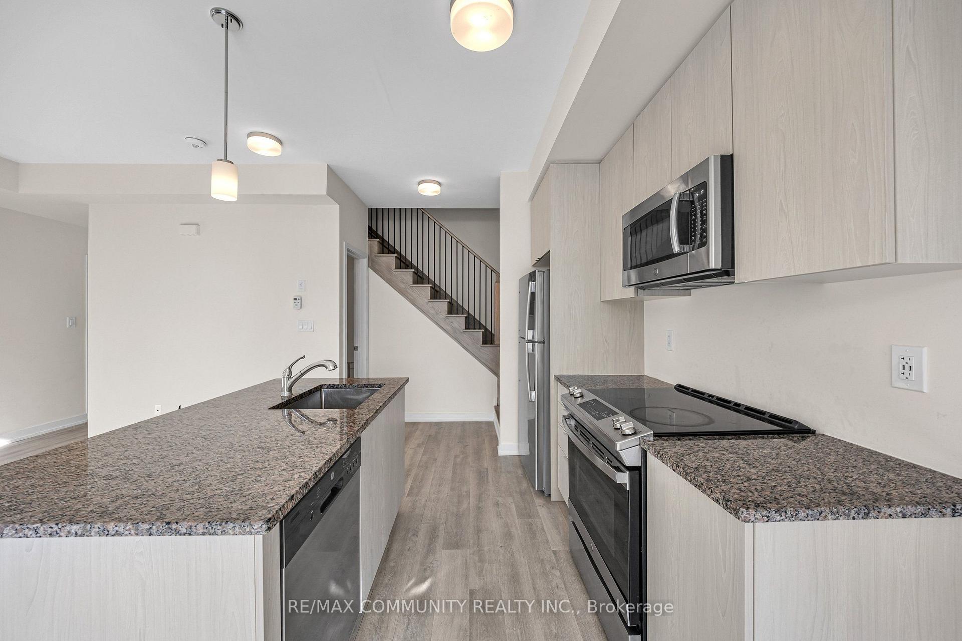 Photo 13 of Unit 419, 2550 Castlegate Crossing, Pickering, Duffin Heights — HOMEH