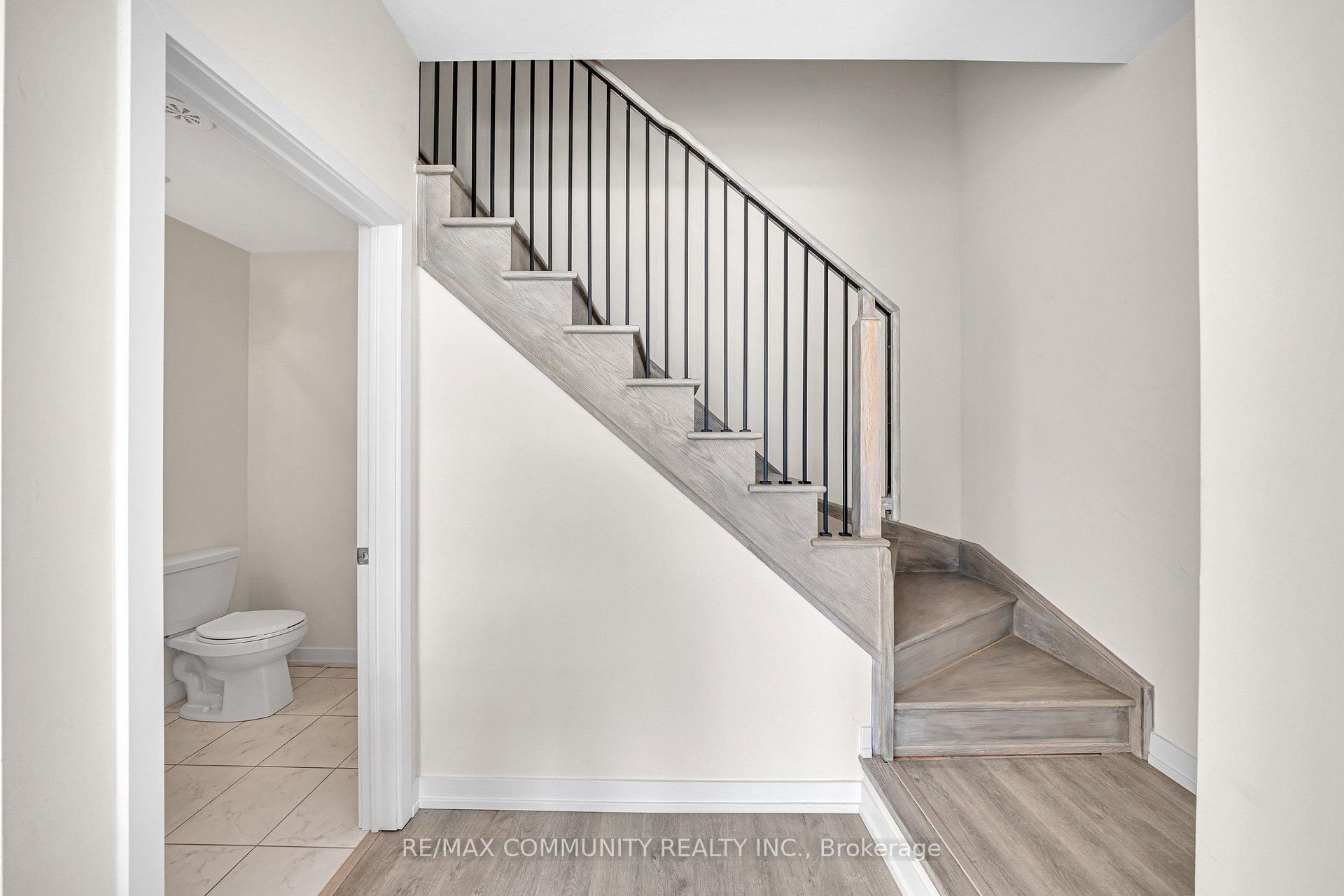 Photo 14 of Unit 419, 2550 Castlegate Crossing, Pickering, Duffin Heights — HOMEH