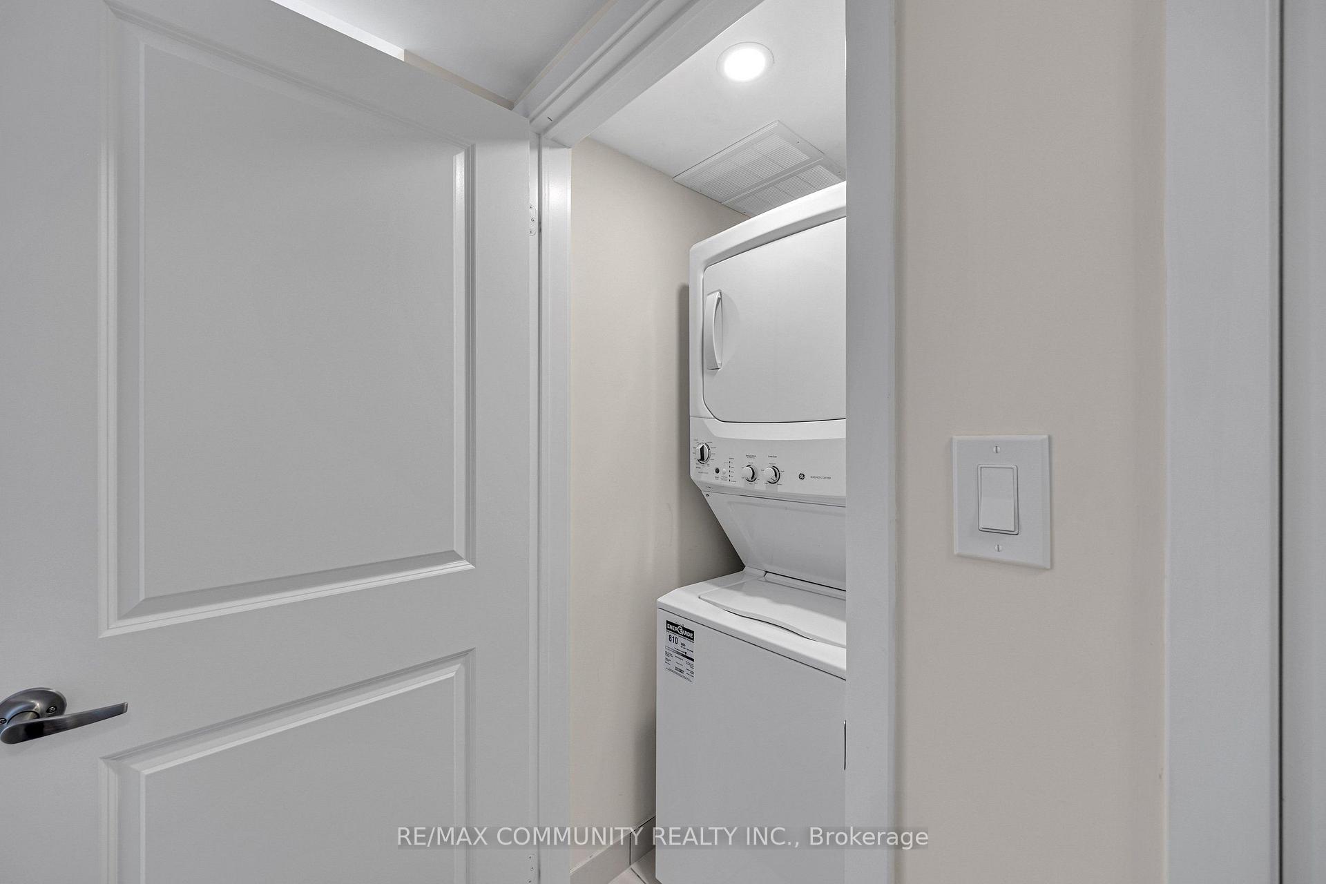 Photo 16 of Unit 419, 2550 Castlegate Crossing, Pickering, Duffin Heights — HOMEH