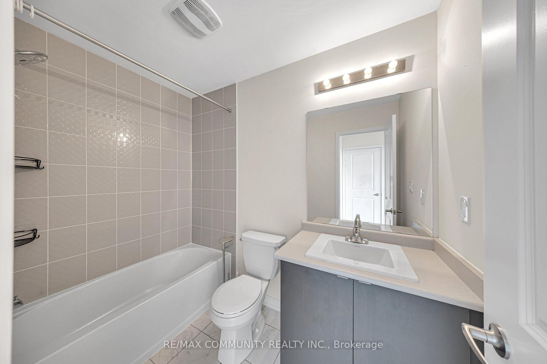 Photo 19 of Unit 419, 2550 Castlegate Crossing, Pickering, Duffin Heights — HOMEH