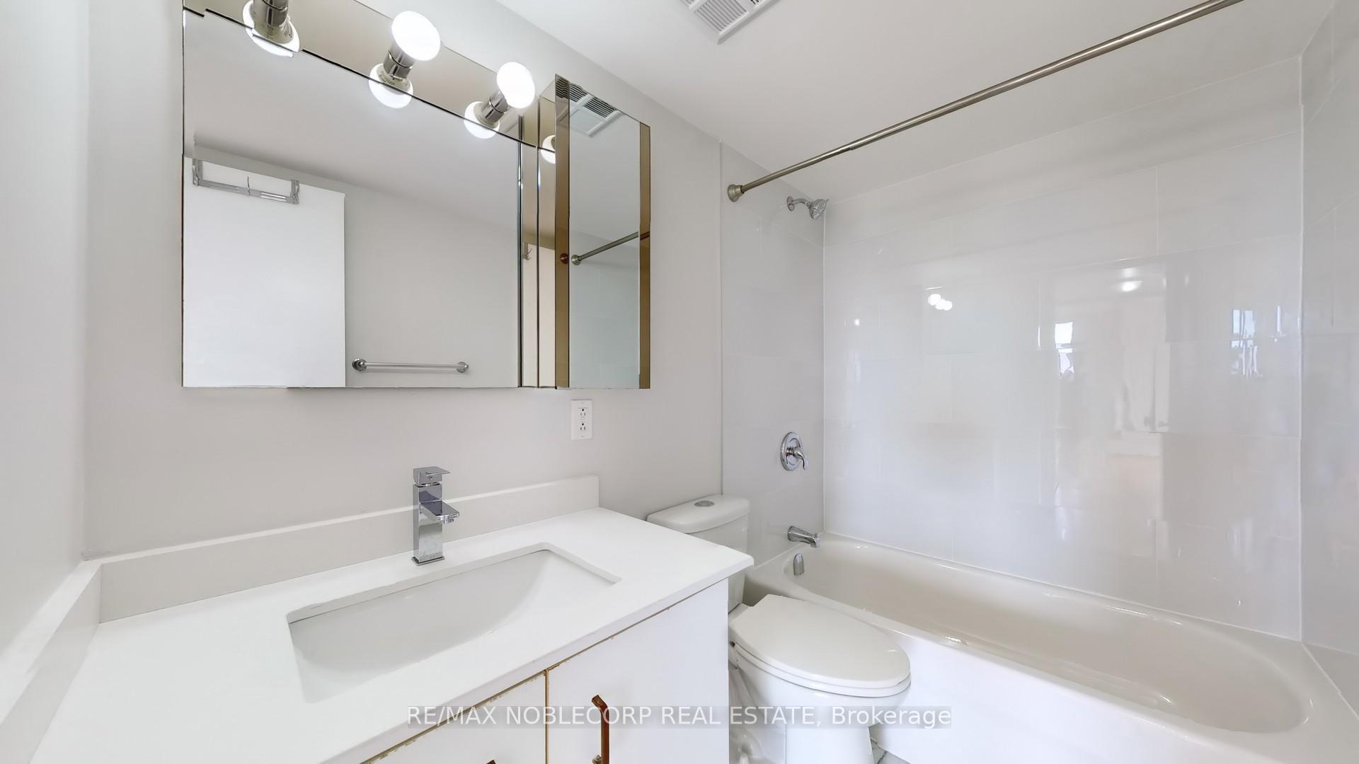 Photo 21 of Unit 906, 41 Markbrook Lane, Etobicoke, Mount Olive-Silverstone-Jamestown — HOMEH