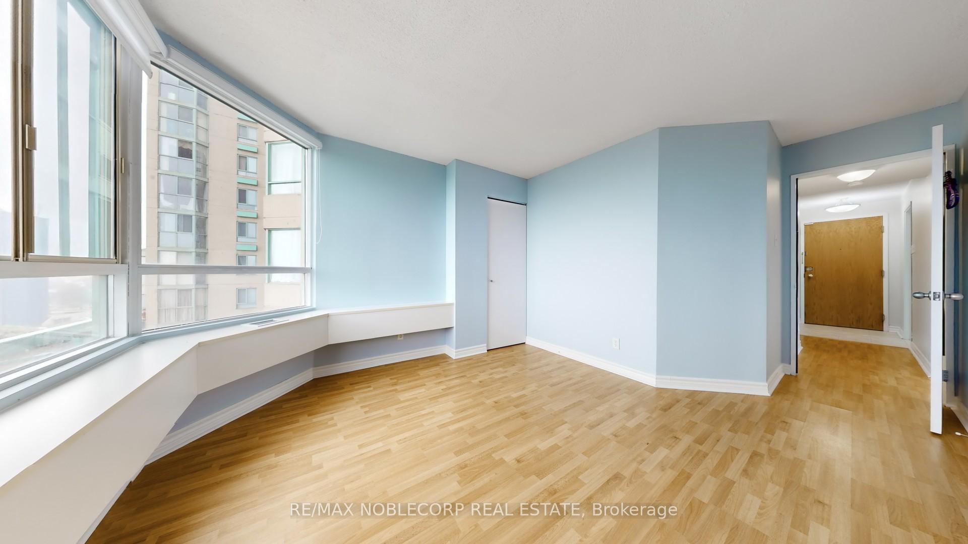 Photo 25 of Unit 906, 41 Markbrook Lane, Etobicoke, Mount Olive-Silverstone-Jamestown — HOMEH