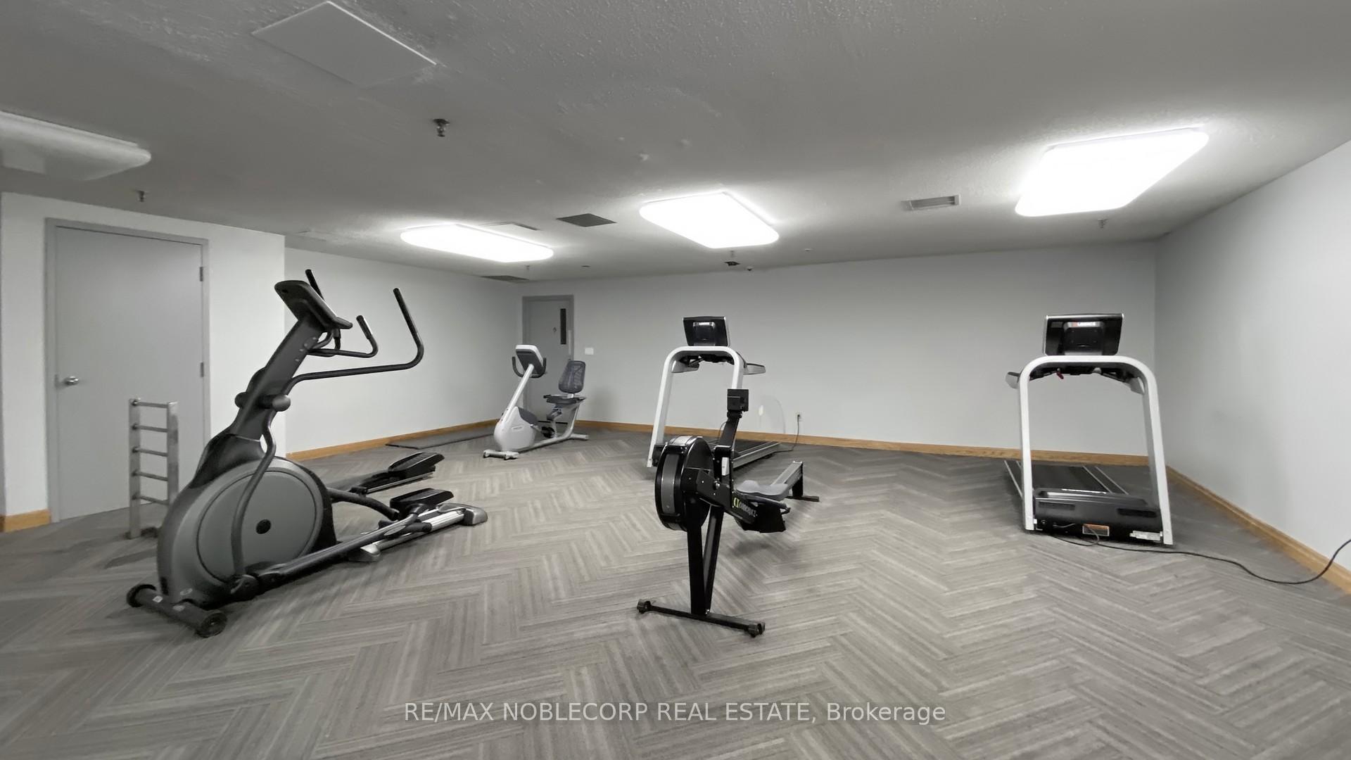 Photo 32 of Unit 906, 41 Markbrook Lane, Etobicoke, Mount Olive-Silverstone-Jamestown — HOMEH