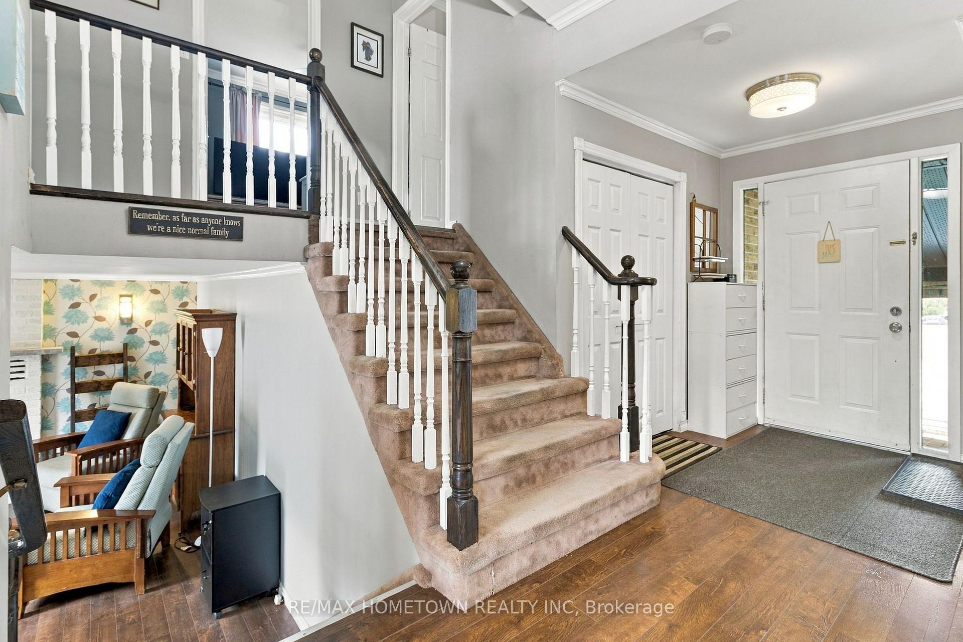 Photo 3 of 229 Colonel Douglas Crescent, Brockville, Brockville — HOMEH