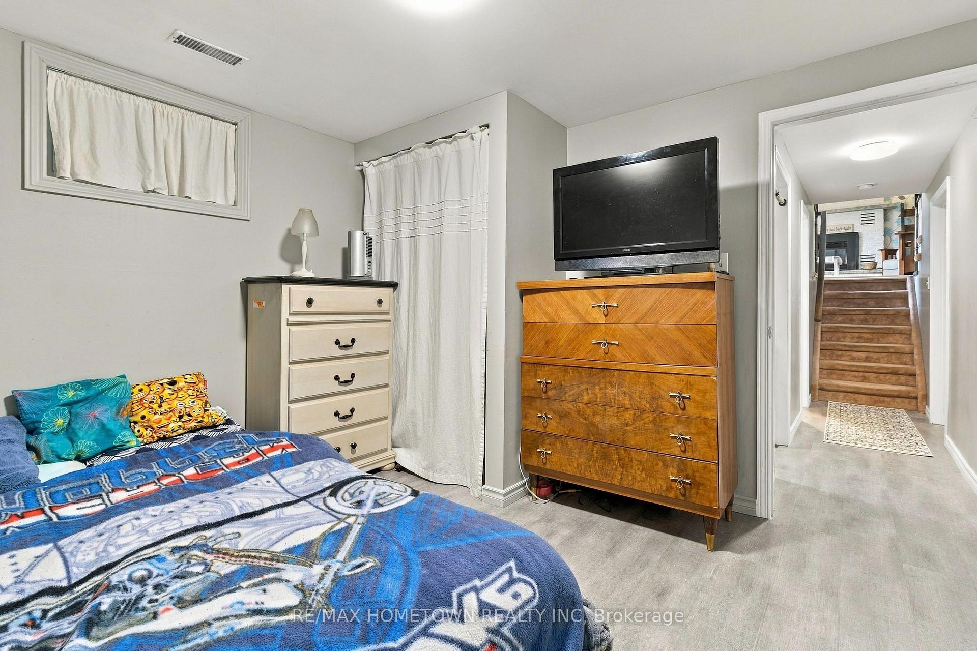 Photo 28 of 229 Colonel Douglas Crescent, Brockville, Brockville — HOMEH