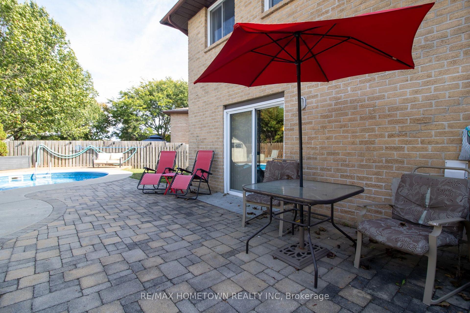 Photo 36 of 229 Colonel Douglas Crescent, Brockville, Brockville — HOMEH