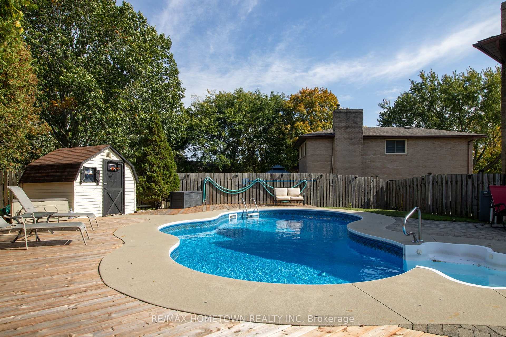 Photo 38 of 229 Colonel Douglas Crescent, Brockville, Brockville — HOMEH