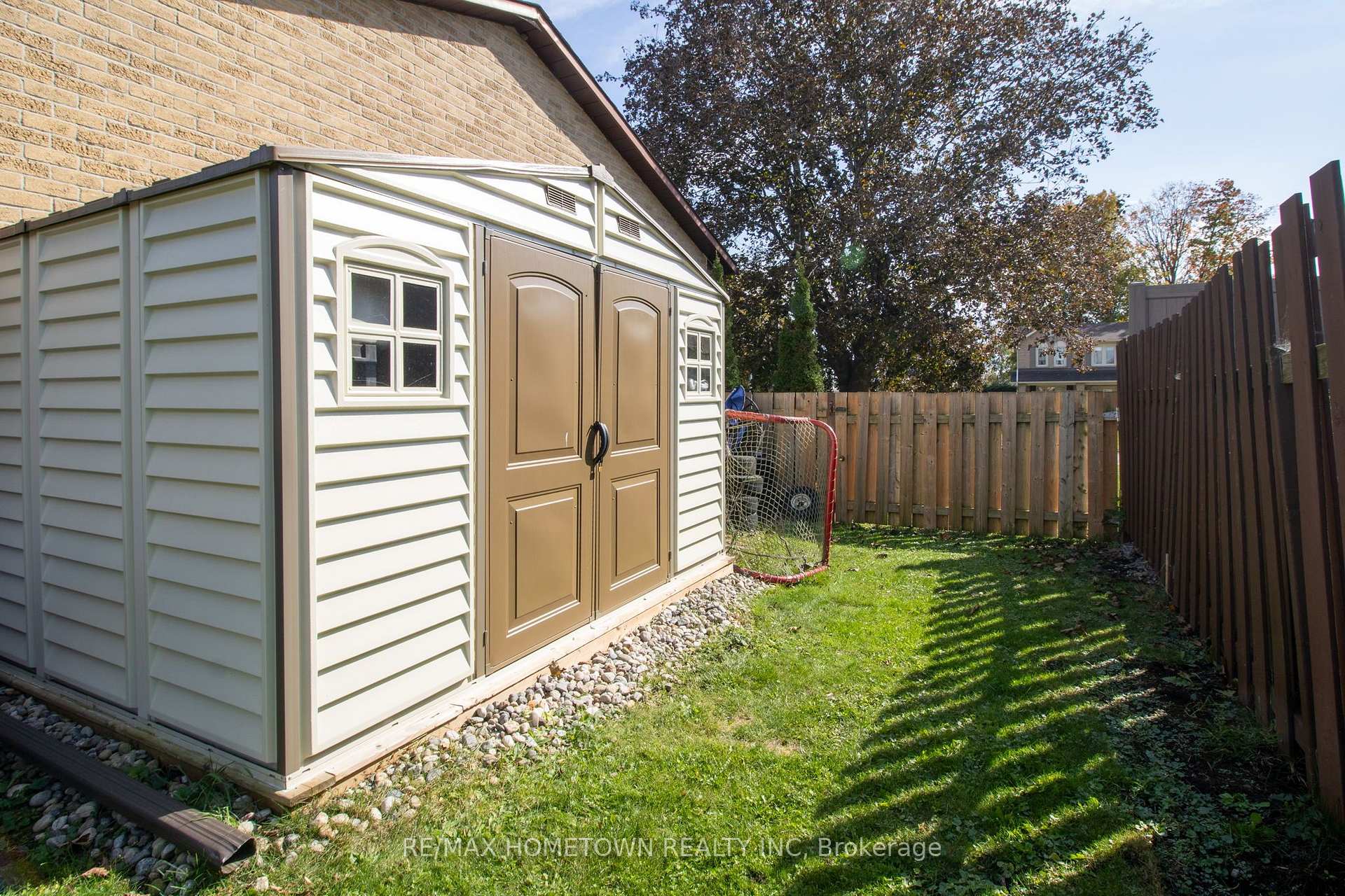 Photo 39 of 229 Colonel Douglas Crescent, Brockville, Brockville — HOMEH
