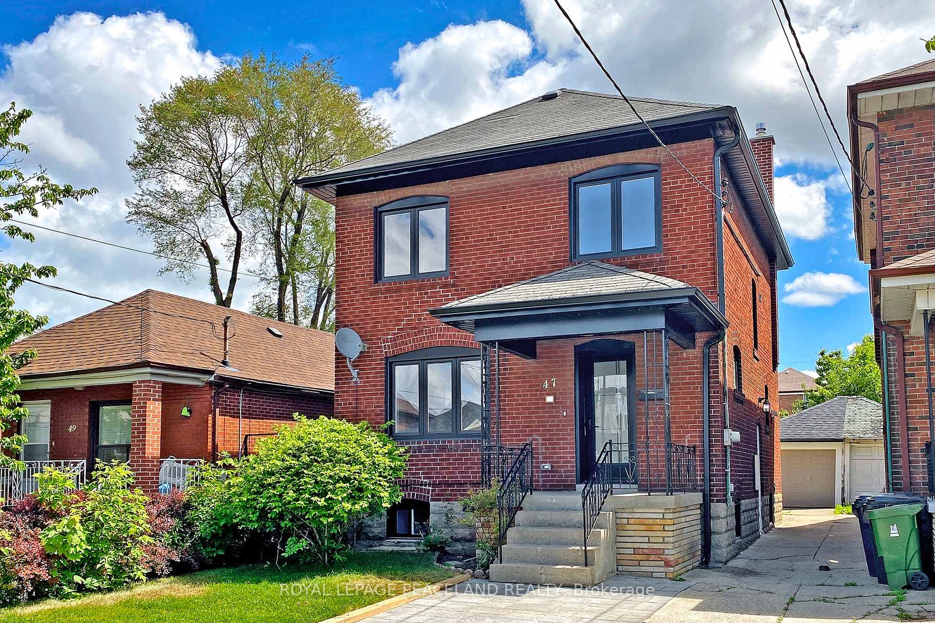 Photo 1 of 47 Chamberlain Avenue, North York, Briar Hill-Belgravia — HOMEH