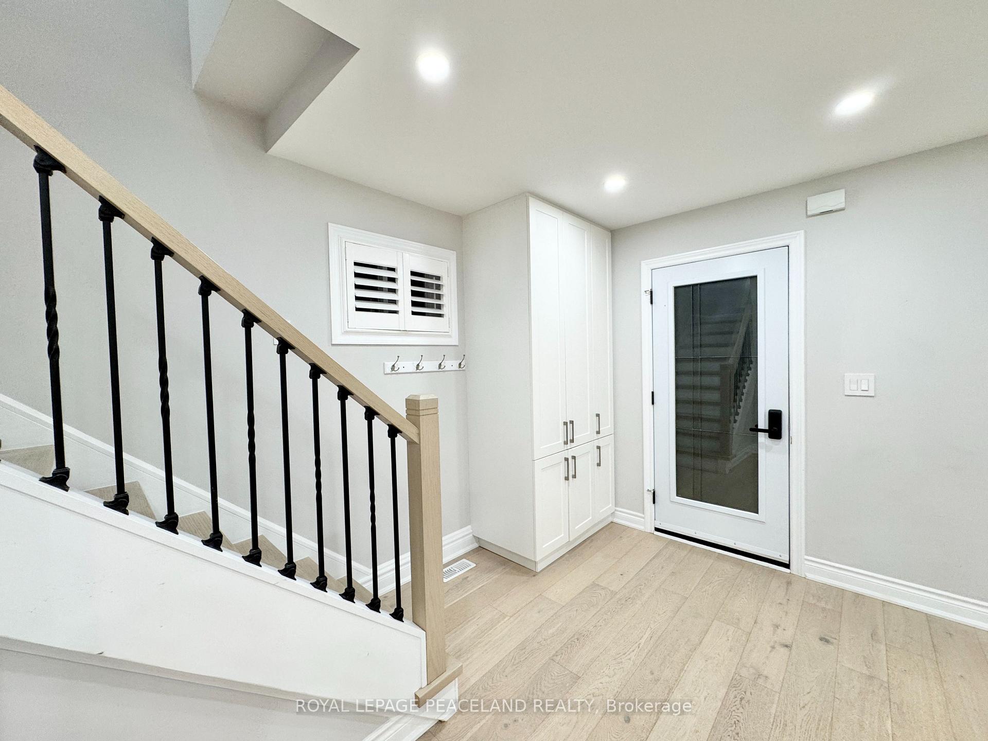 Photo 3 of 47 Chamberlain Avenue, North York, Briar Hill-Belgravia — HOMEH