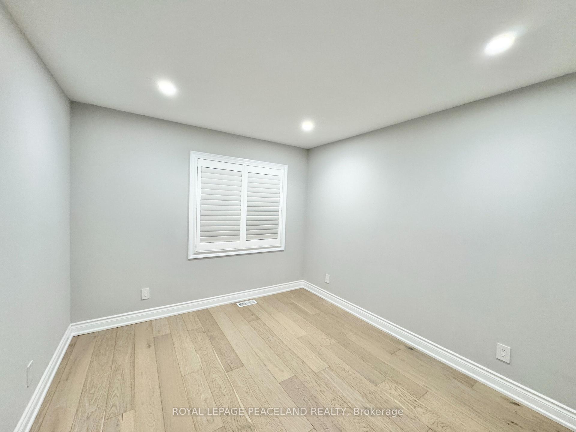 Photo 10 of 47 Chamberlain Avenue, North York, Briar Hill-Belgravia — HOMEH