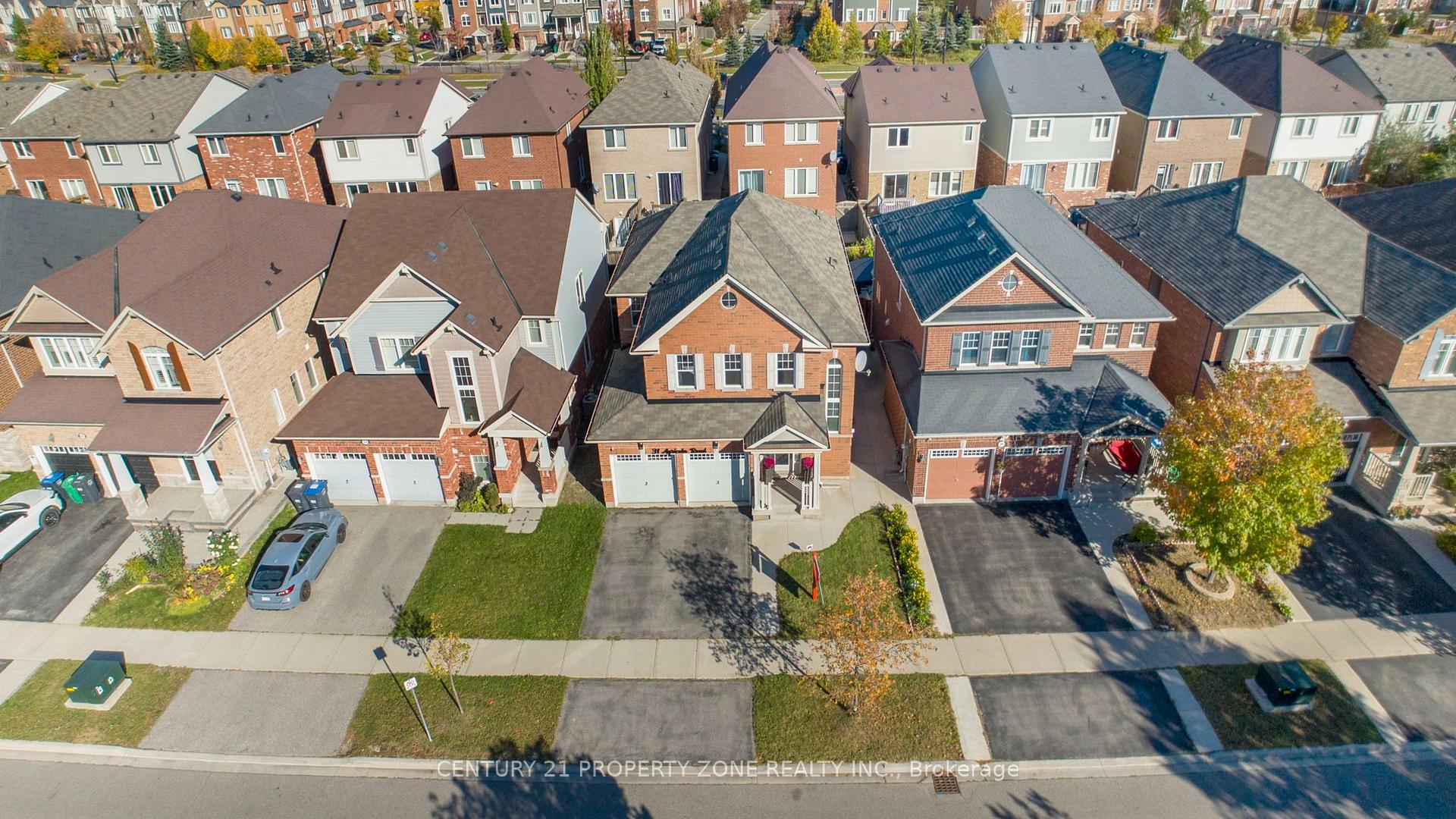 Photo 4 of 31 Agricola Road, Brampton, Northwest Brampton — HOMEH