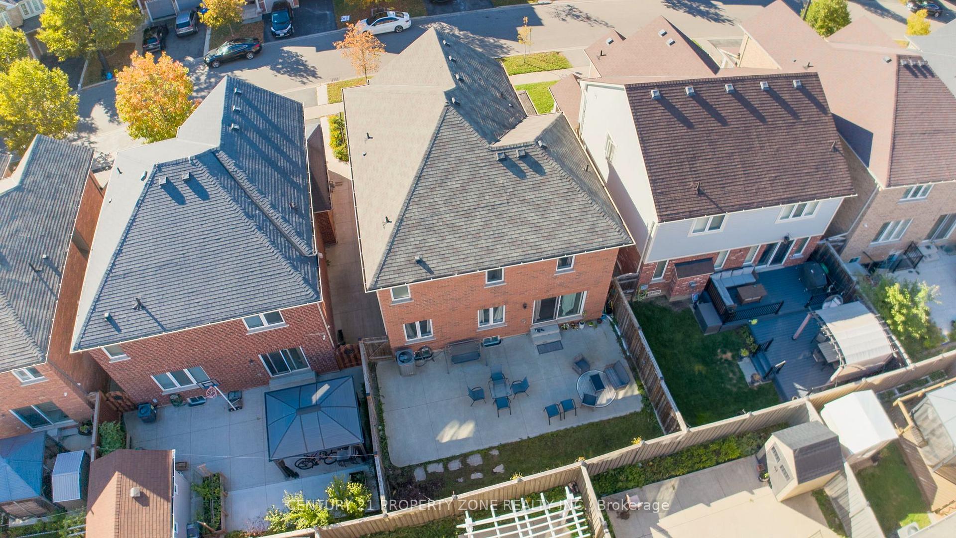 Photo 5 of 31 Agricola Road, Brampton, Northwest Brampton — HOMEH