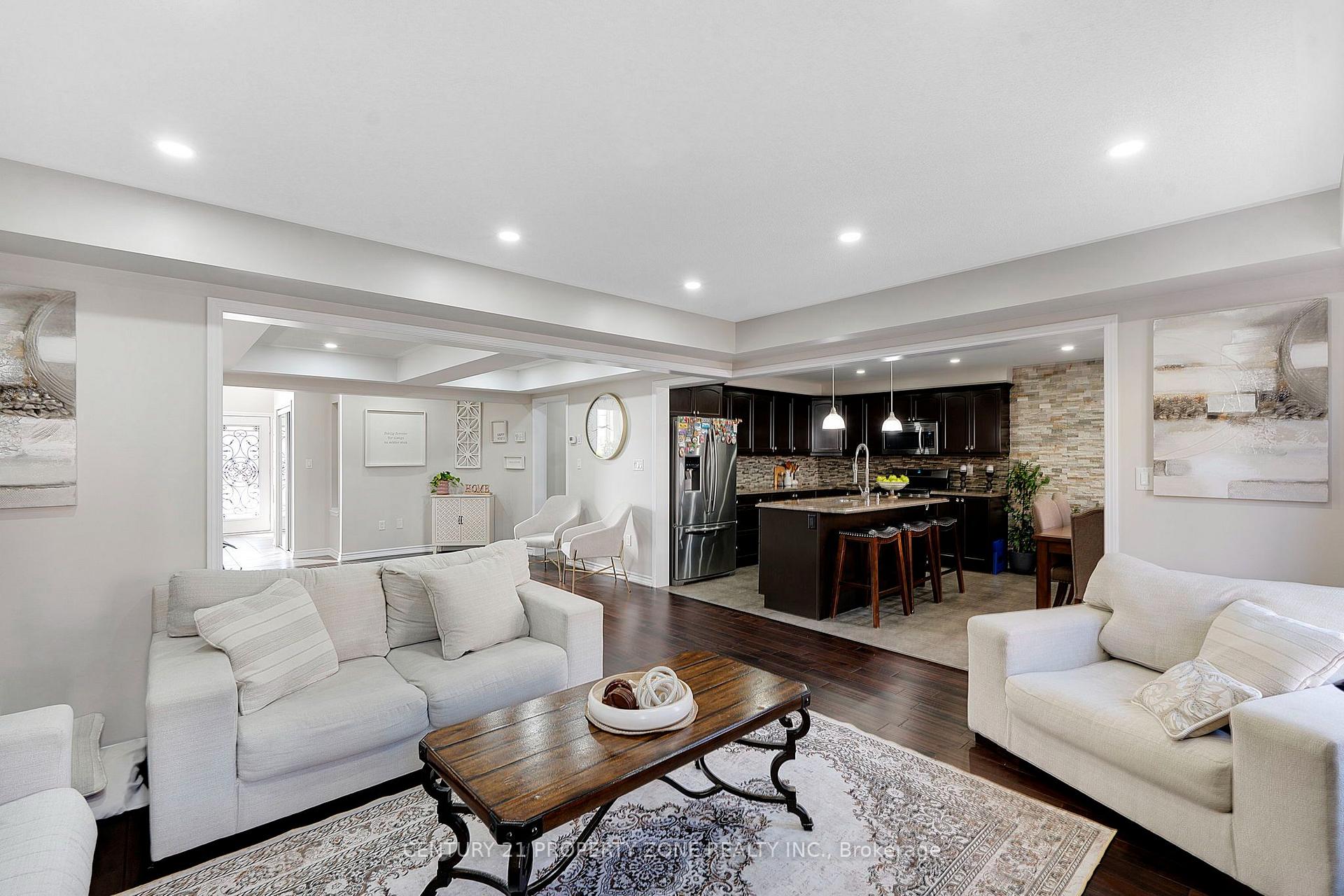 Photo 12 of 31 Agricola Road, Brampton, Northwest Brampton — HOMEH