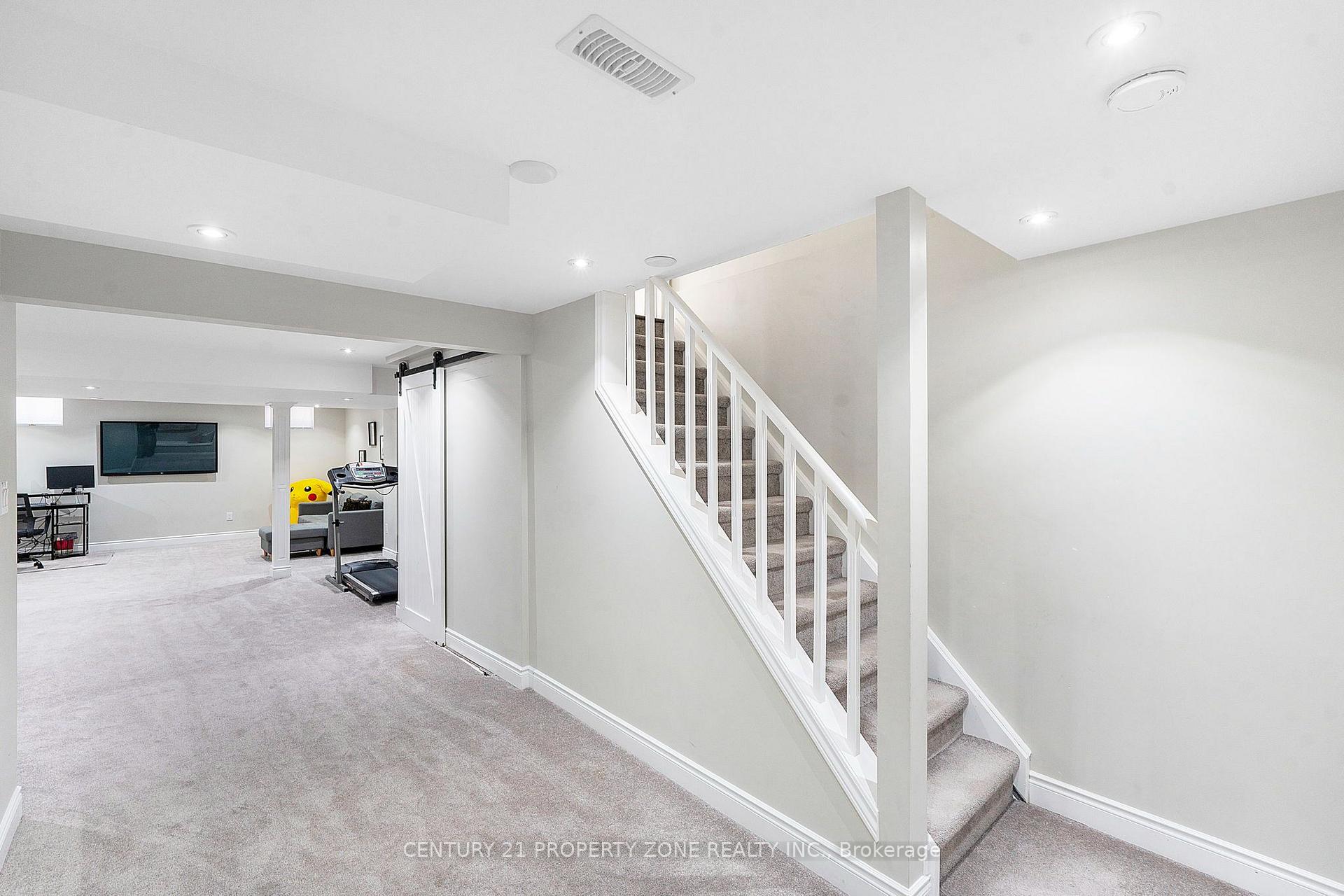 Photo 34 of 31 Agricola Road, Brampton, Northwest Brampton — HOMEH
