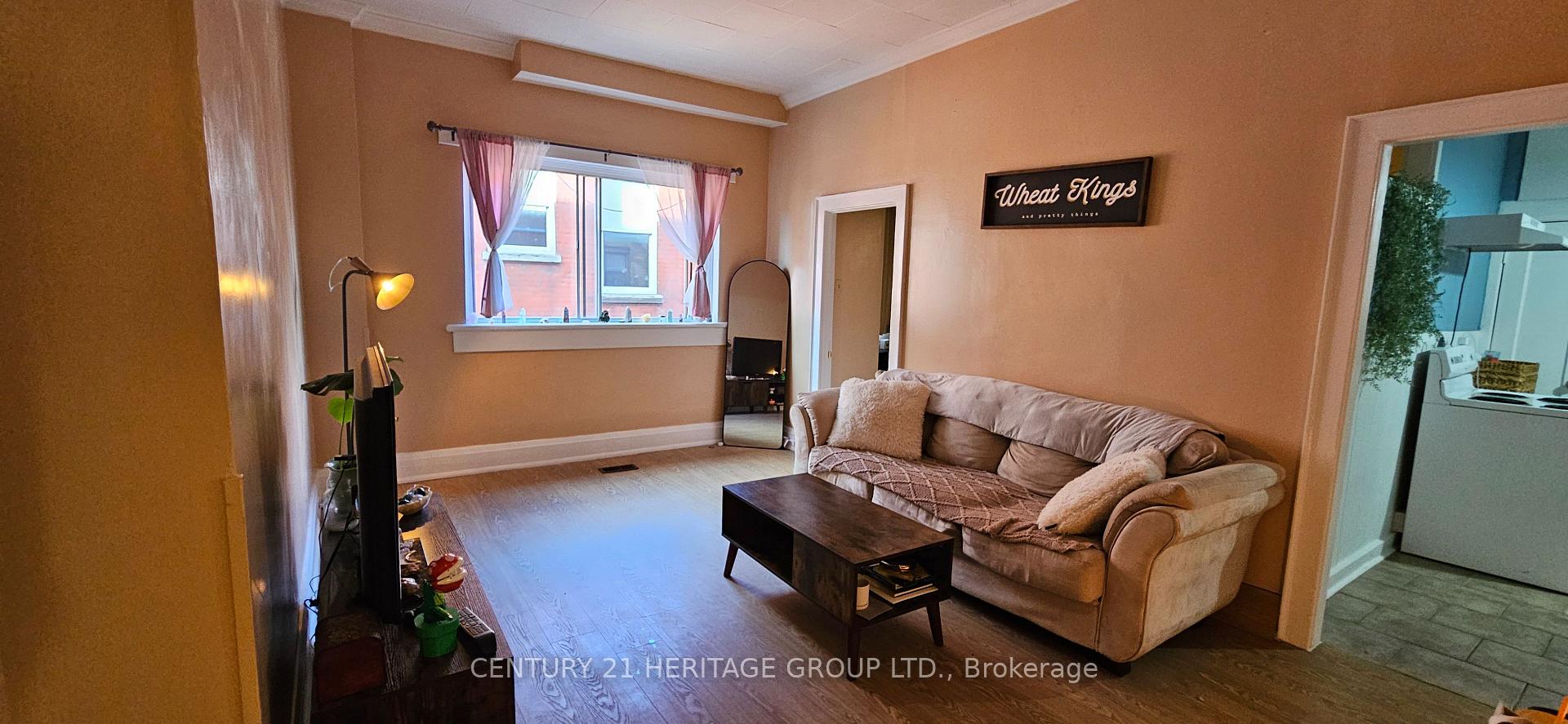 Photo 2 of Unit 4, 201A Main Street S, Newmarket, Central Newmarket — HOMEH