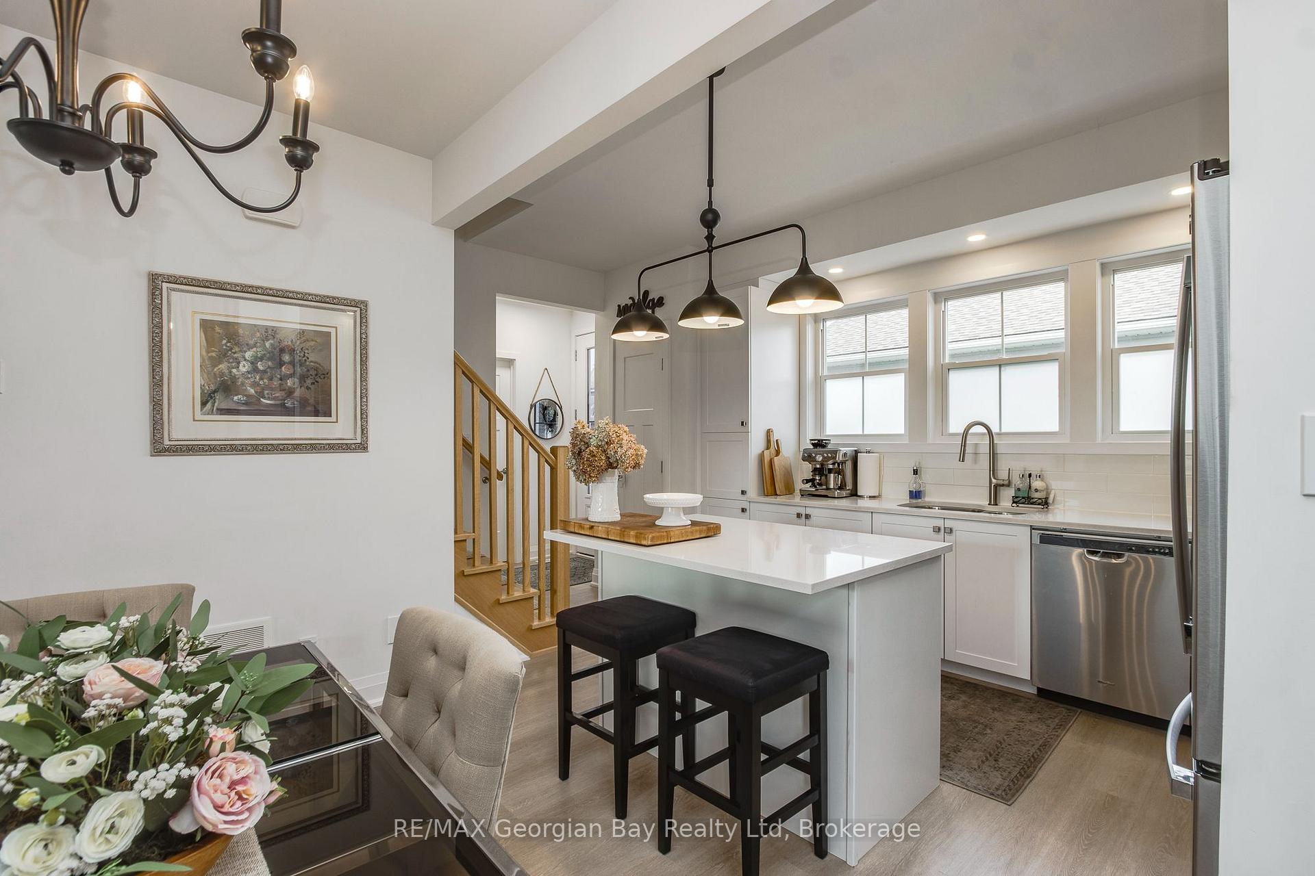 Photo 15 of 16 Danielle Crescent, Midland — HOMEH