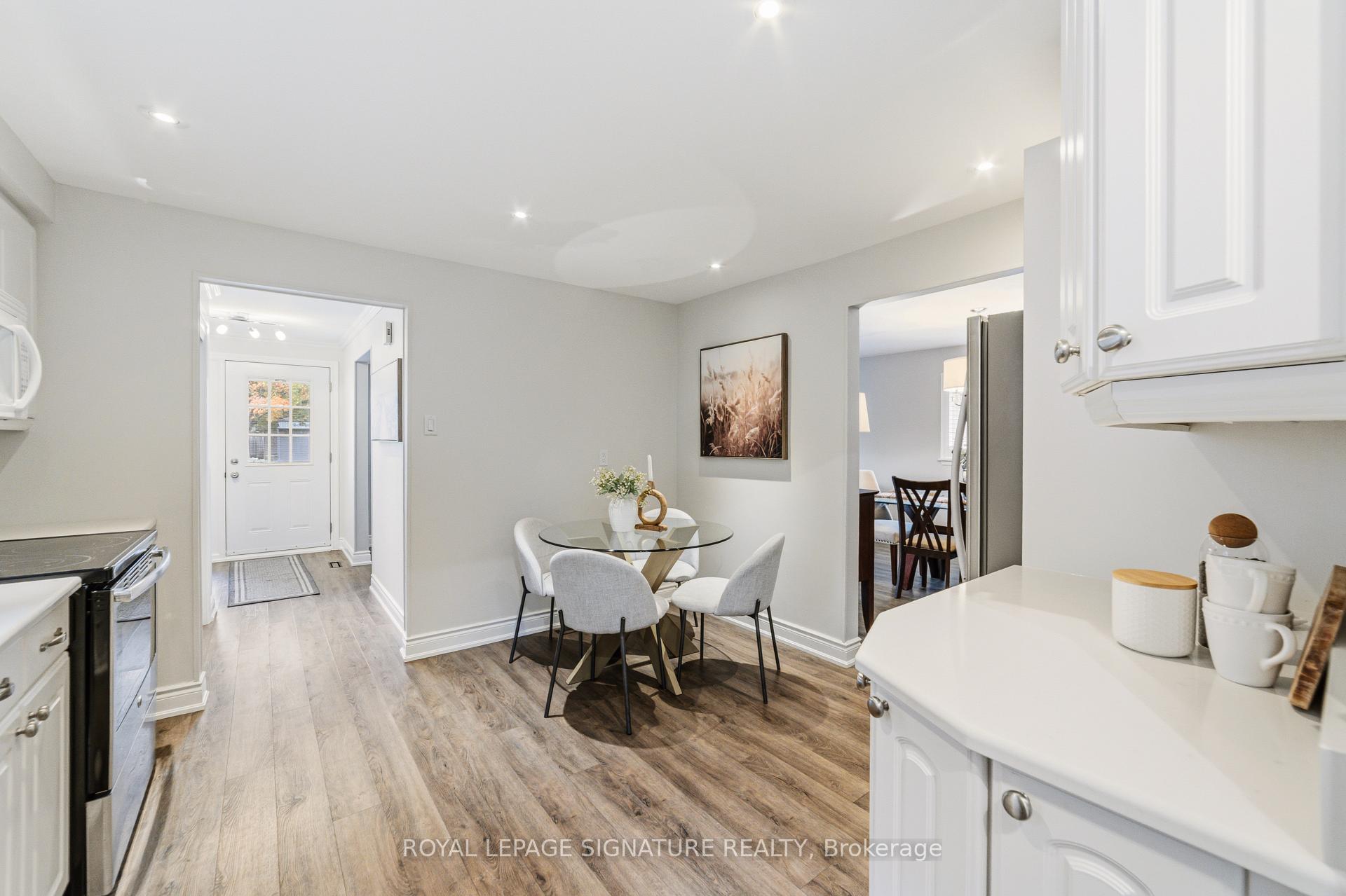 Photo 12 of 220 Chebucto Drive, Oakville, Ford — HOMEH