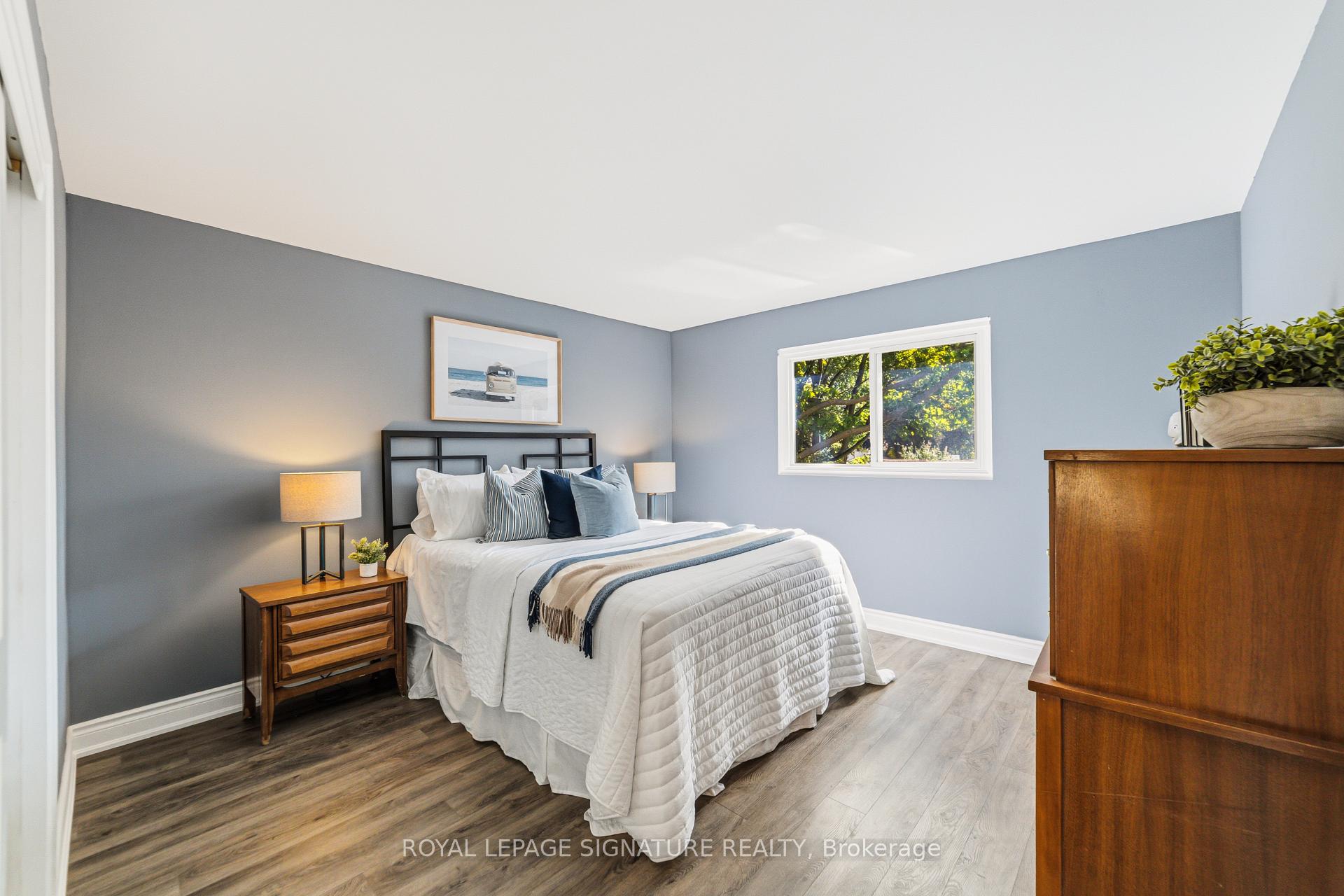 Photo 17 of 220 Chebucto Drive, Oakville, Ford — HOMEH