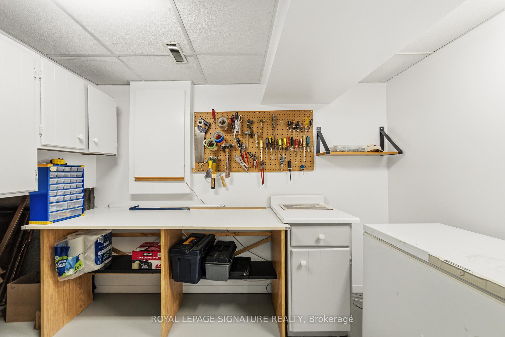 Photo 26 of 220 Chebucto Drive, Oakville, Ford — HOMEH