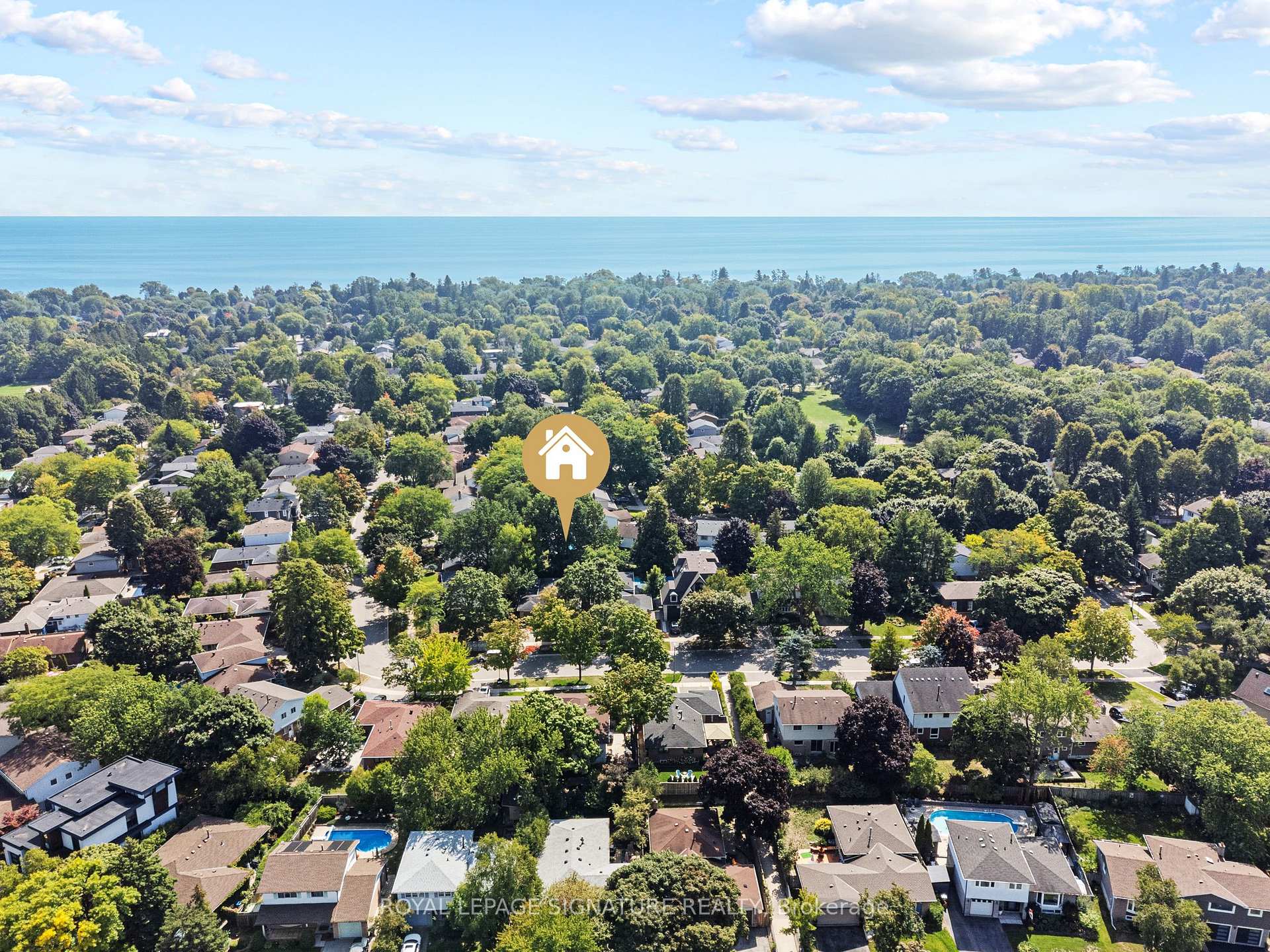 Photo 33 of 220 Chebucto Drive, Oakville, Ford — HOMEH