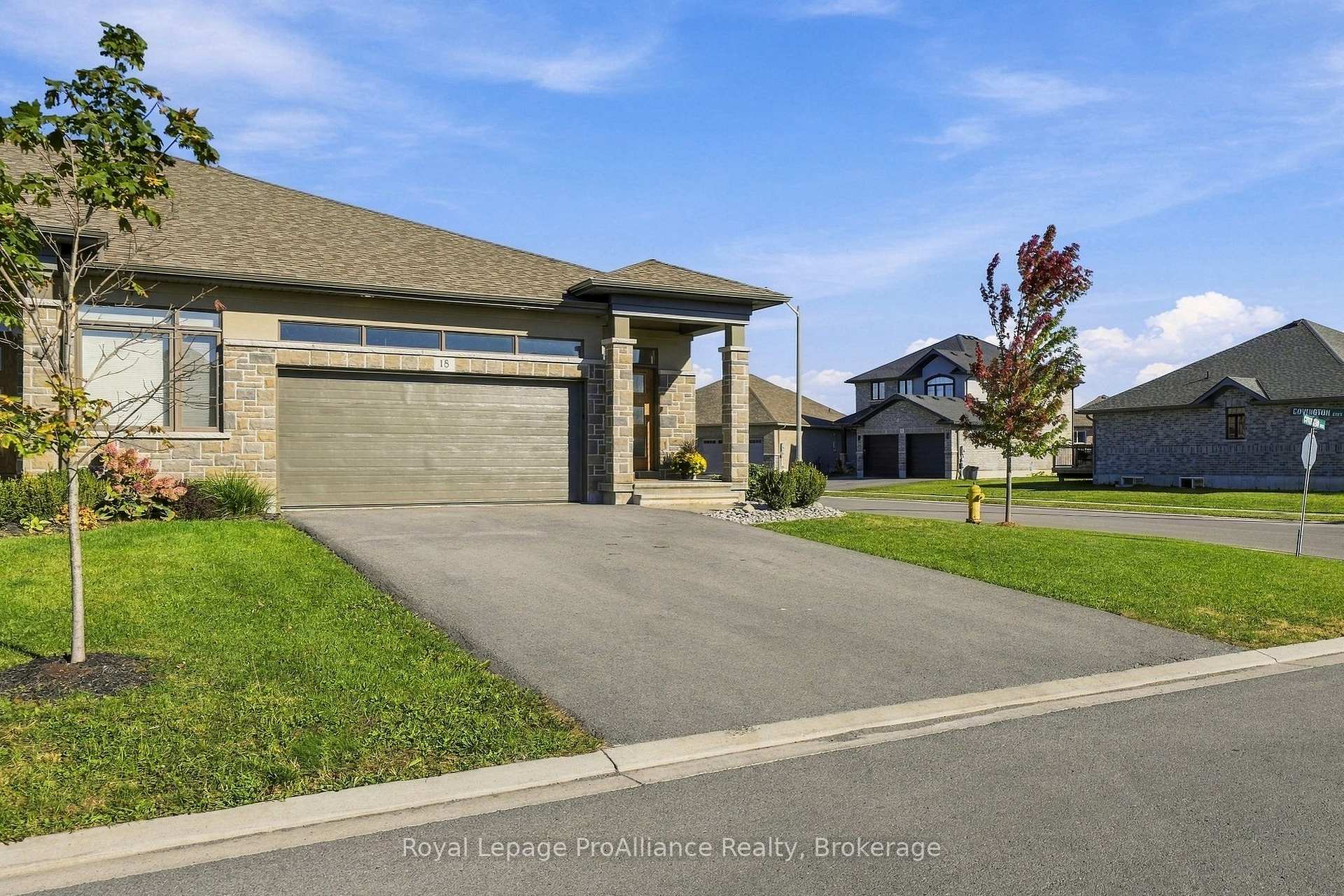 Photo 3 of 18 Covington Crescent, Belleville, Thurlow Ward — HOMEH