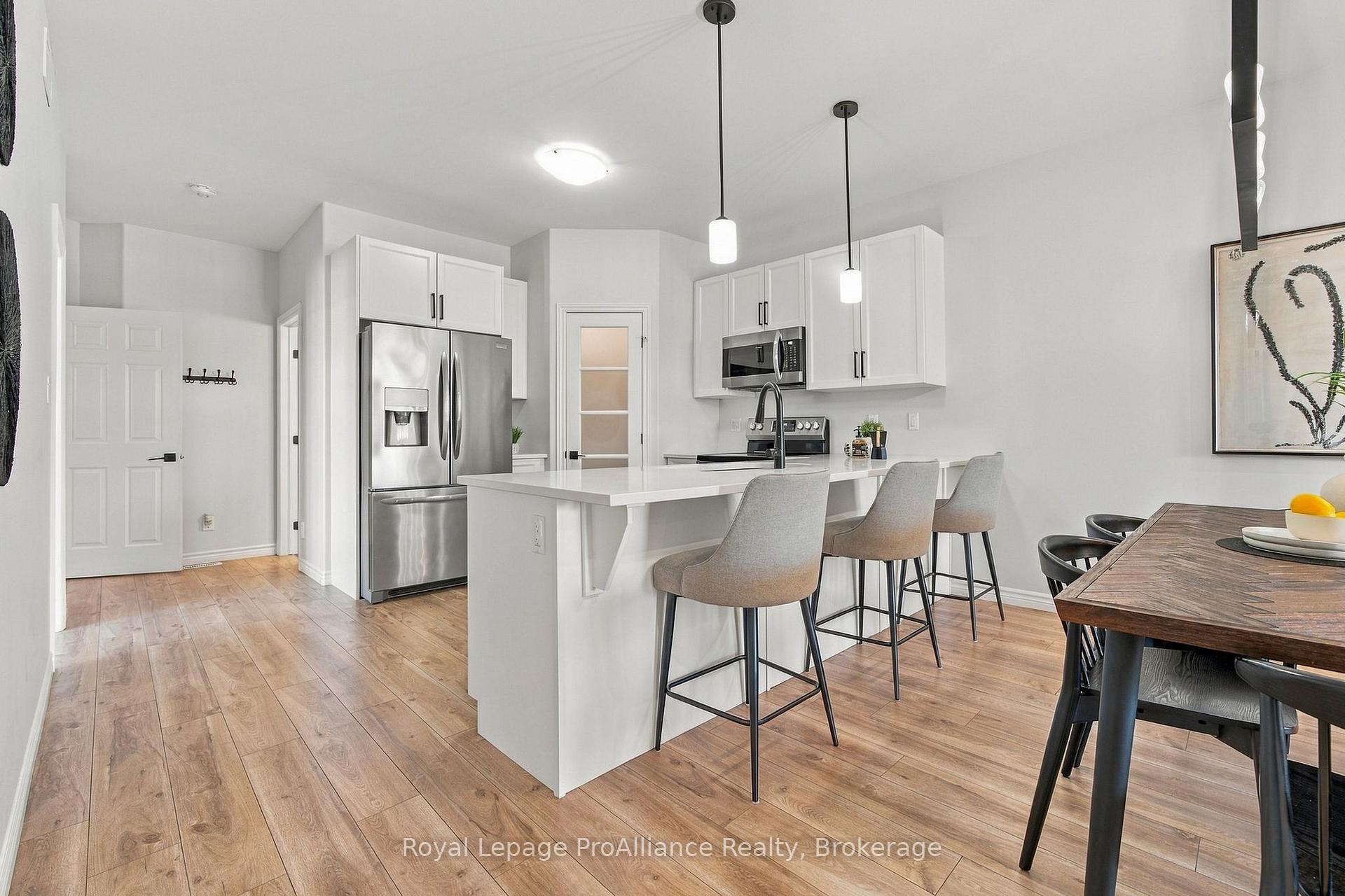 Photo 10 of 18 Covington Crescent, Belleville, Thurlow Ward — HOMEH