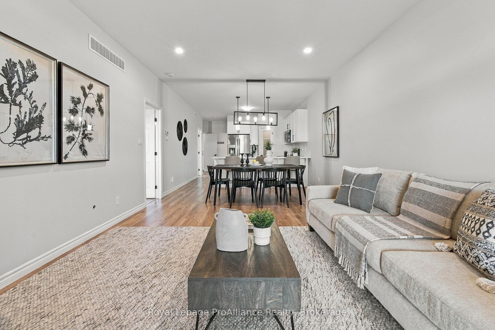 Photo 15 of 18 Covington Crescent, Belleville, Thurlow Ward — HOMEH