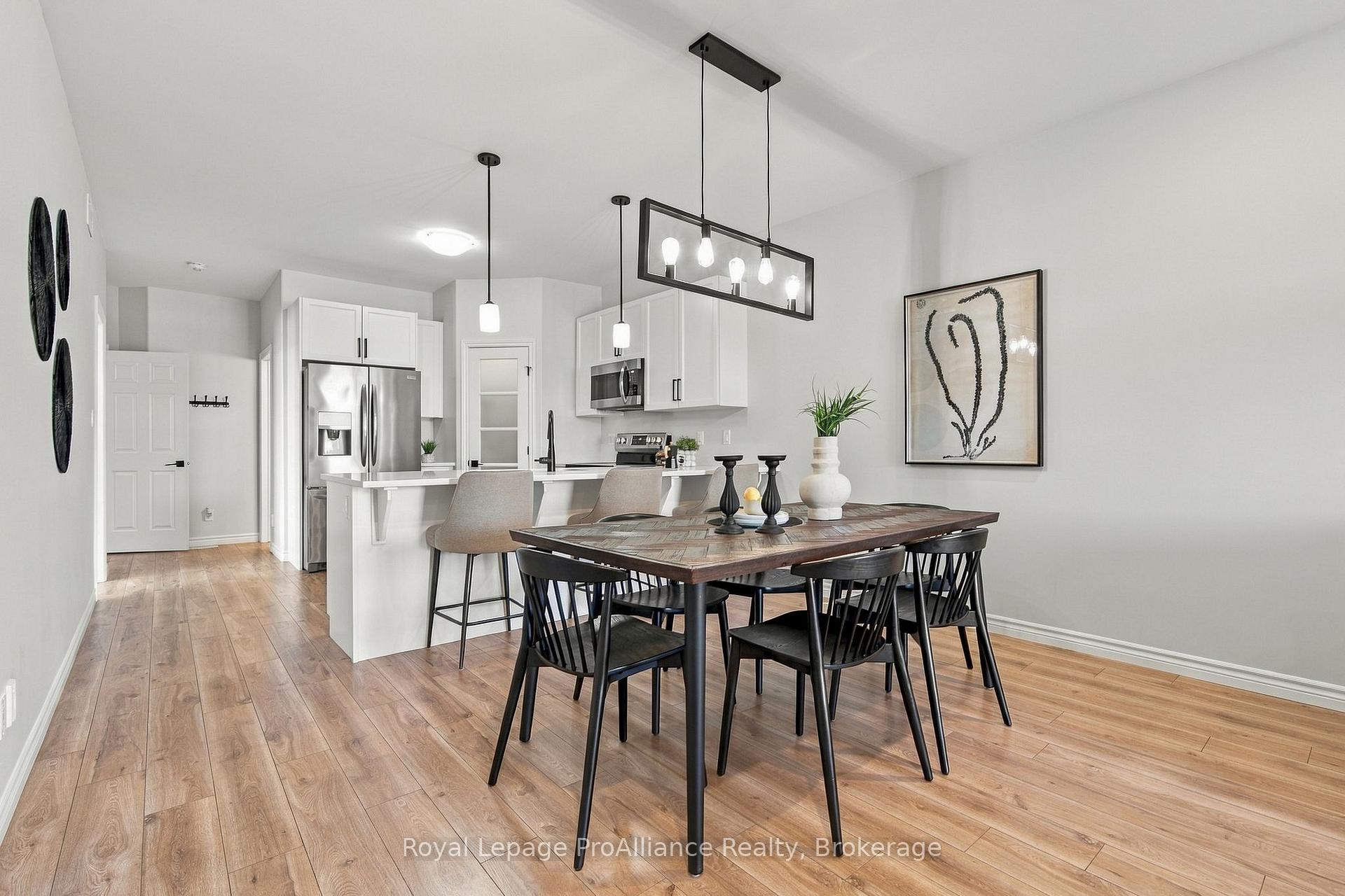 Photo 17 of 18 Covington Crescent, Belleville, Thurlow Ward — HOMEH