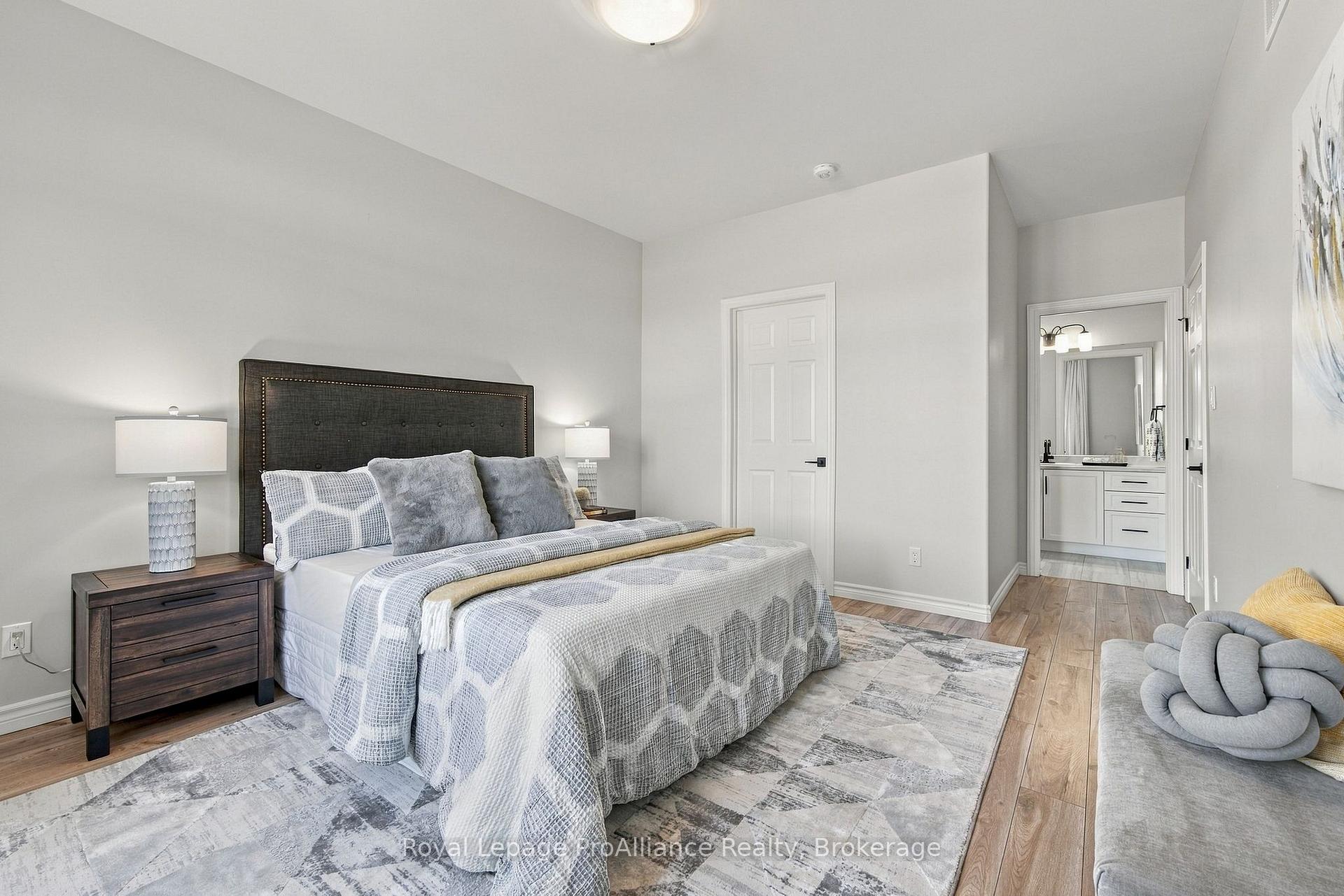 Photo 19 of 18 Covington Crescent, Belleville, Thurlow Ward — HOMEH