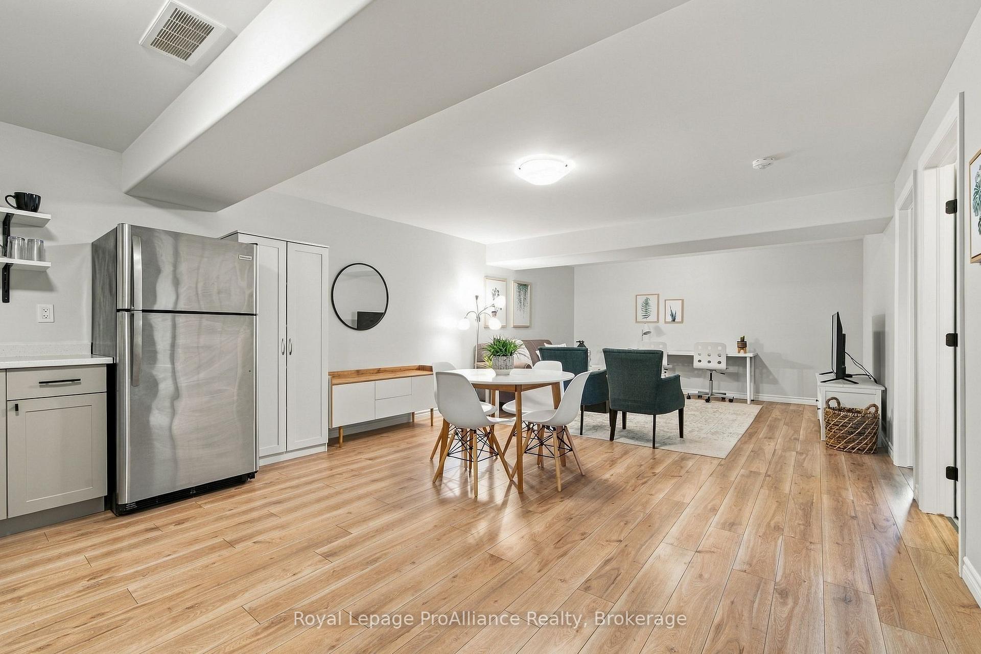 Photo 27 of 18 Covington Crescent, Belleville, Thurlow Ward — HOMEH