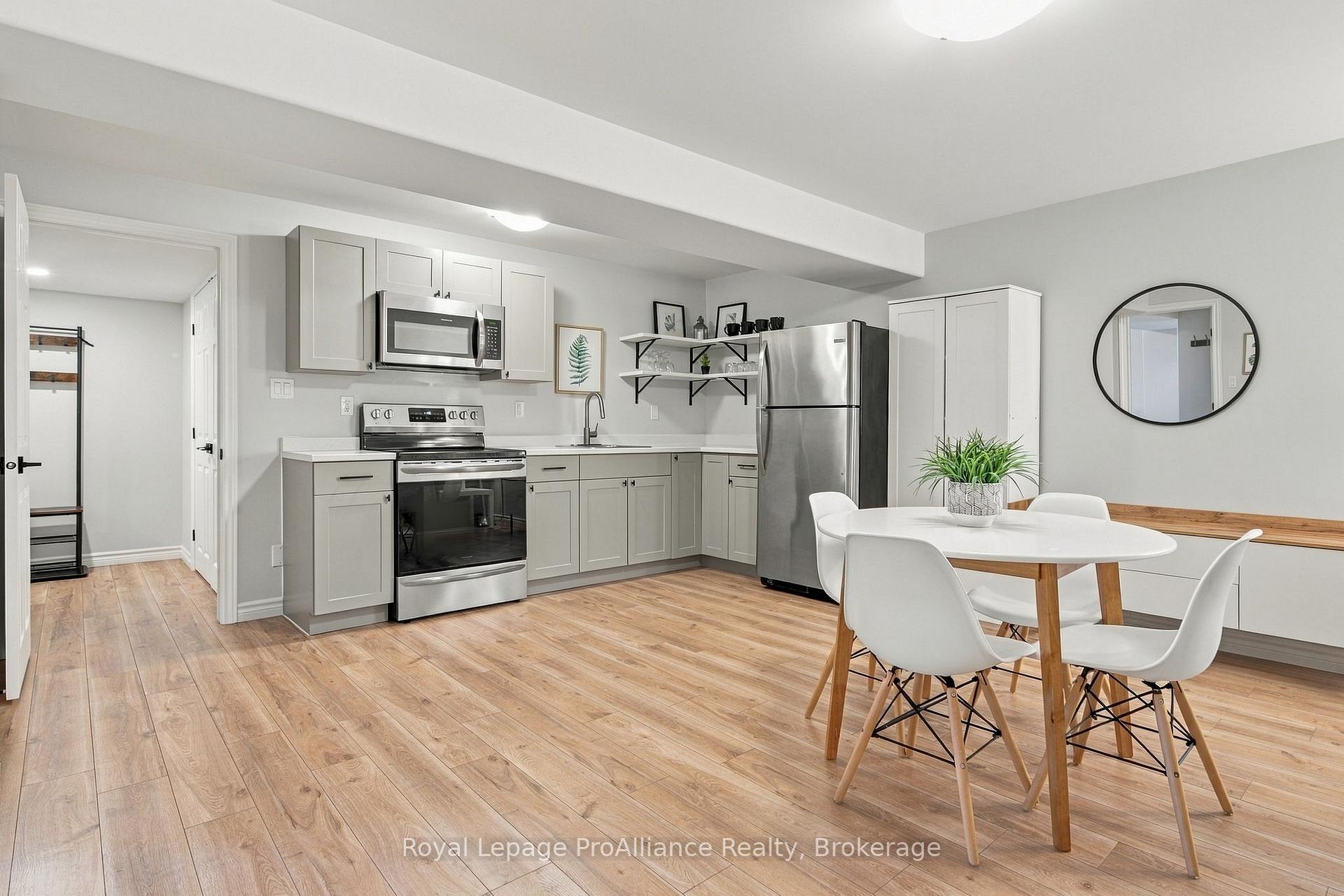 Photo 28 of 18 Covington Crescent, Belleville, Thurlow Ward — HOMEH