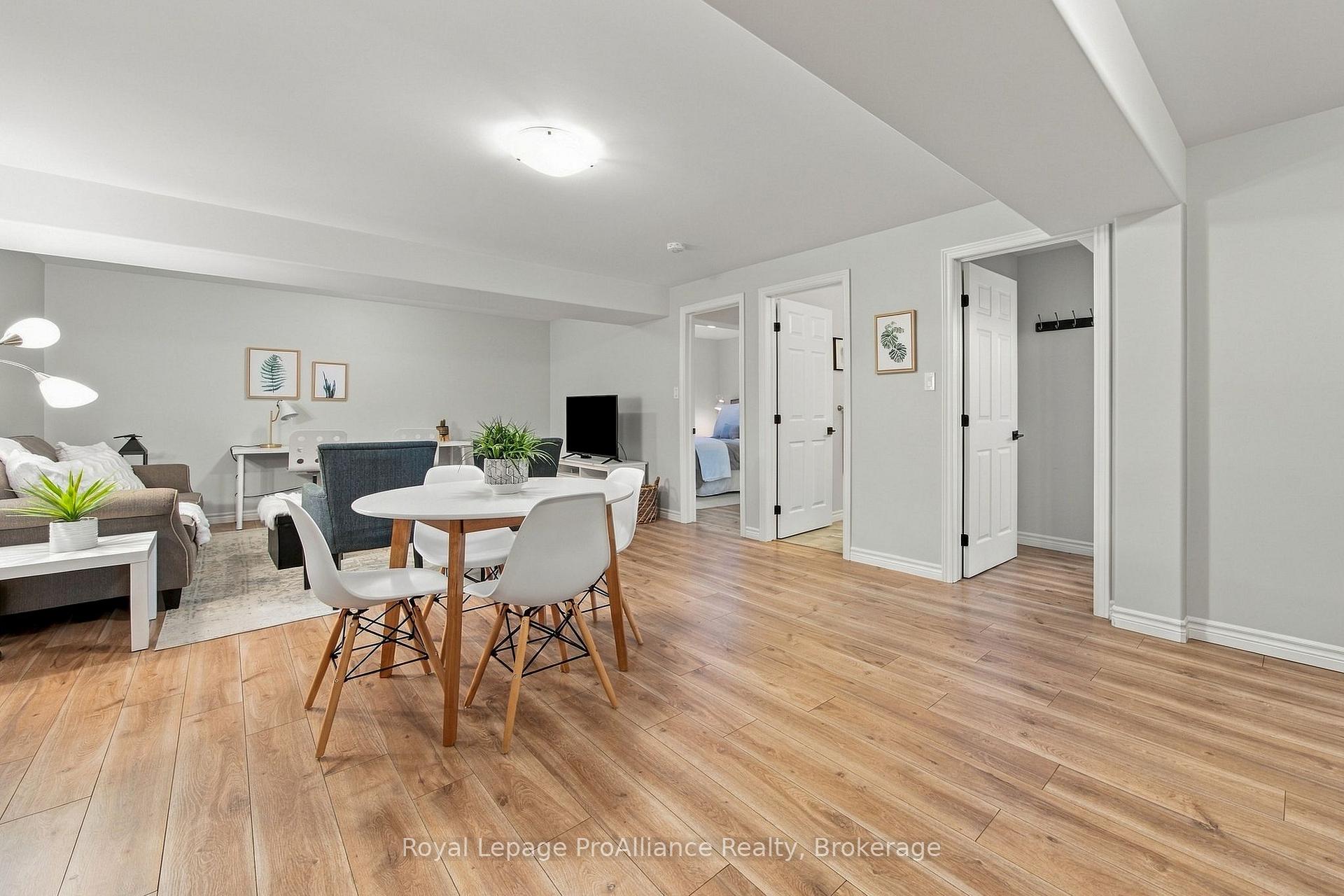 Photo 31 of 18 Covington Crescent, Belleville, Thurlow Ward — HOMEH